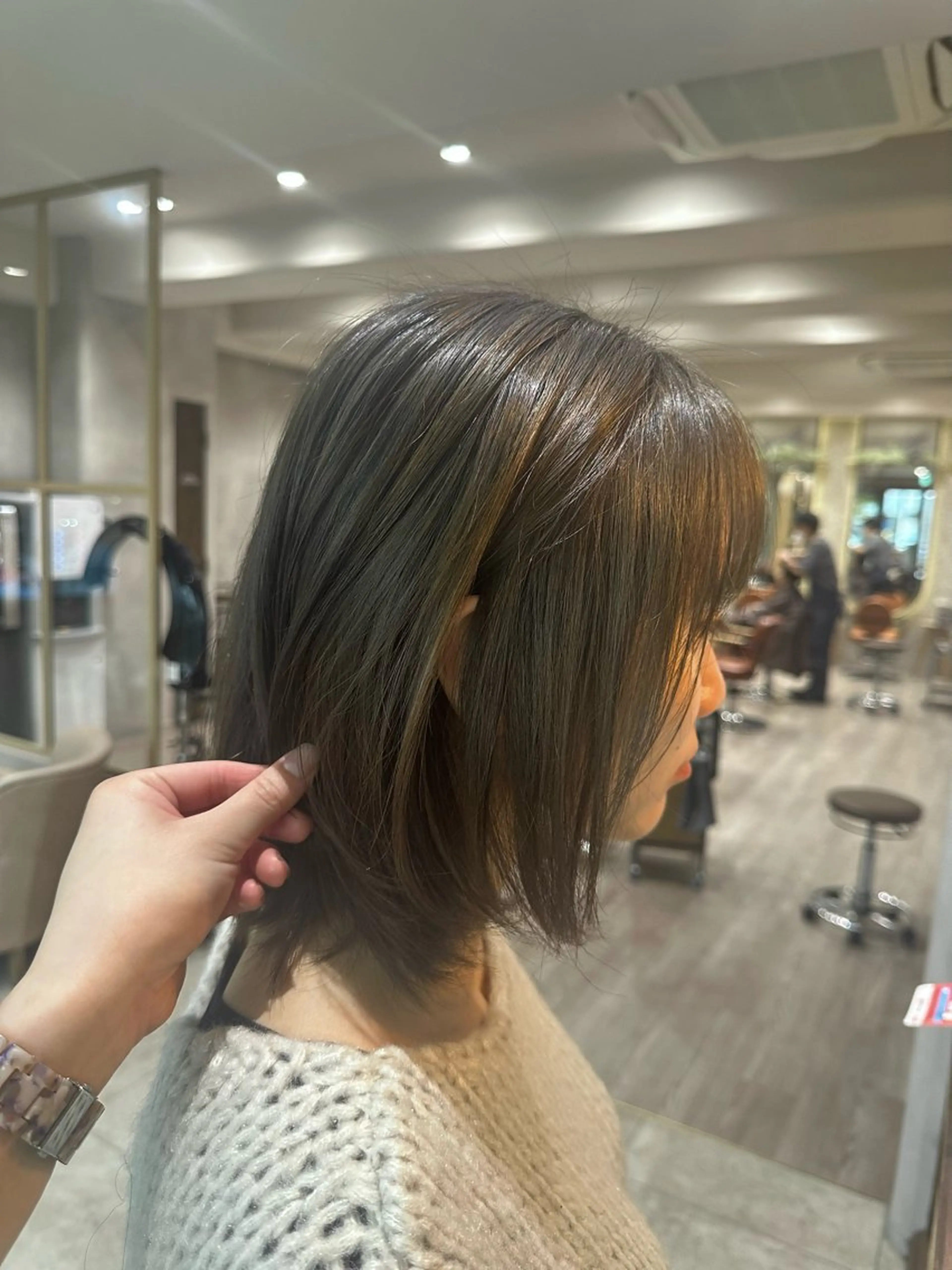 カラー グレージュ オリーブグレージュ オリーブグレー LUZ所属・古川 真衣のその他イメージ