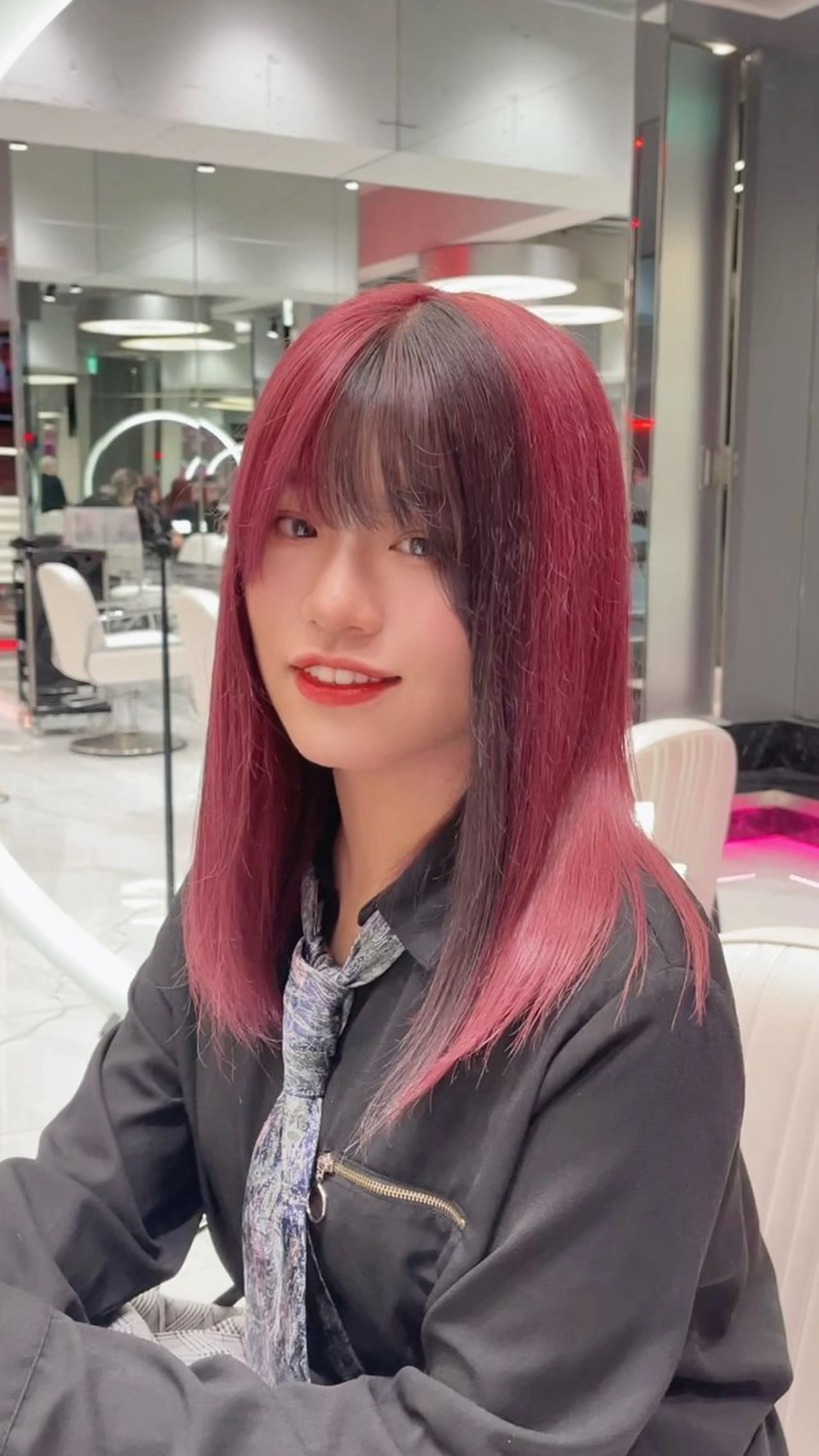 ロング カラー りょうへい/ 全頭ブリーチ/渋谷のヘアスタイル