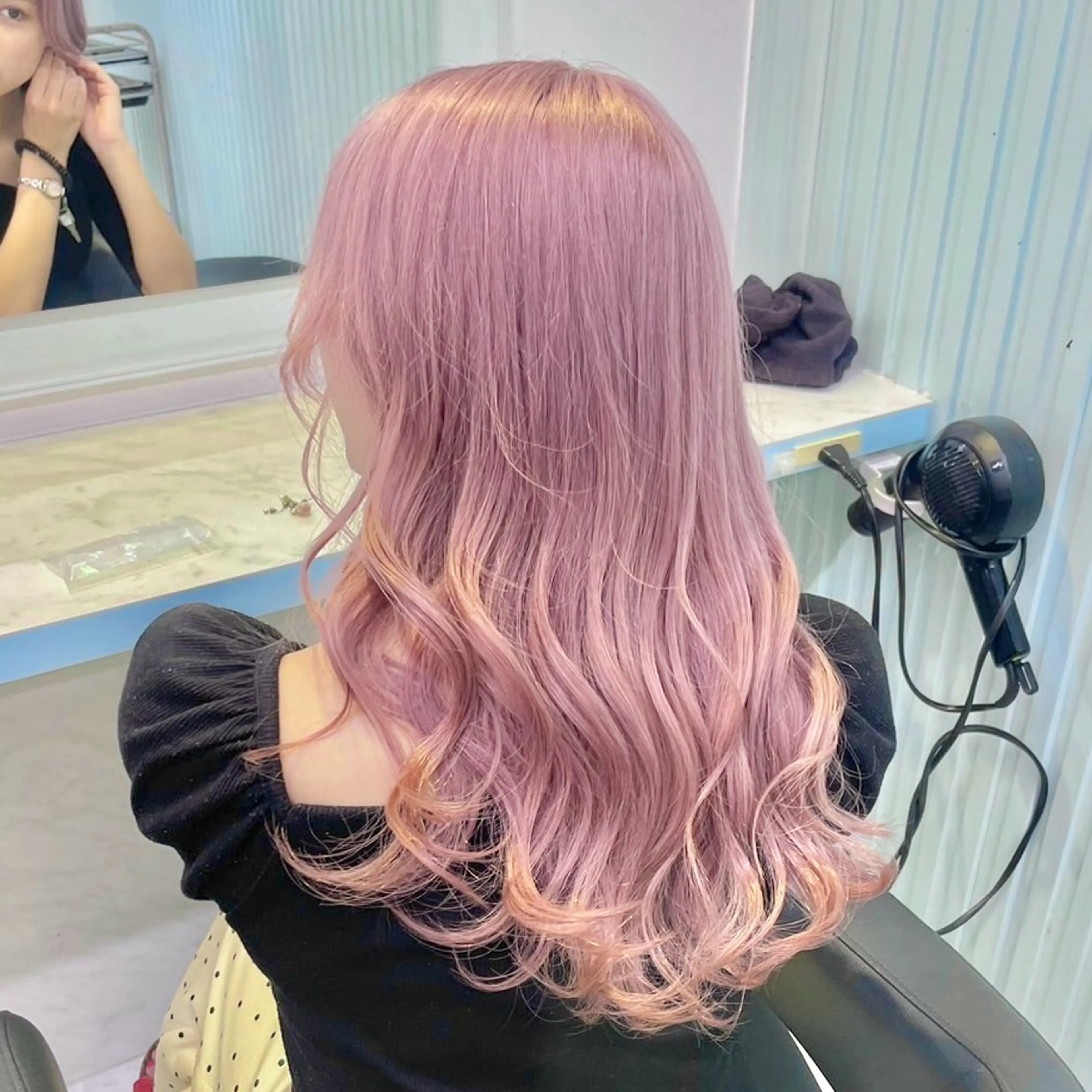 ロング カラー ヘアアレンジ ヘアカラー 韓国レイヤー＆ピンク 艶髪🩶maikoのヘアスタイル