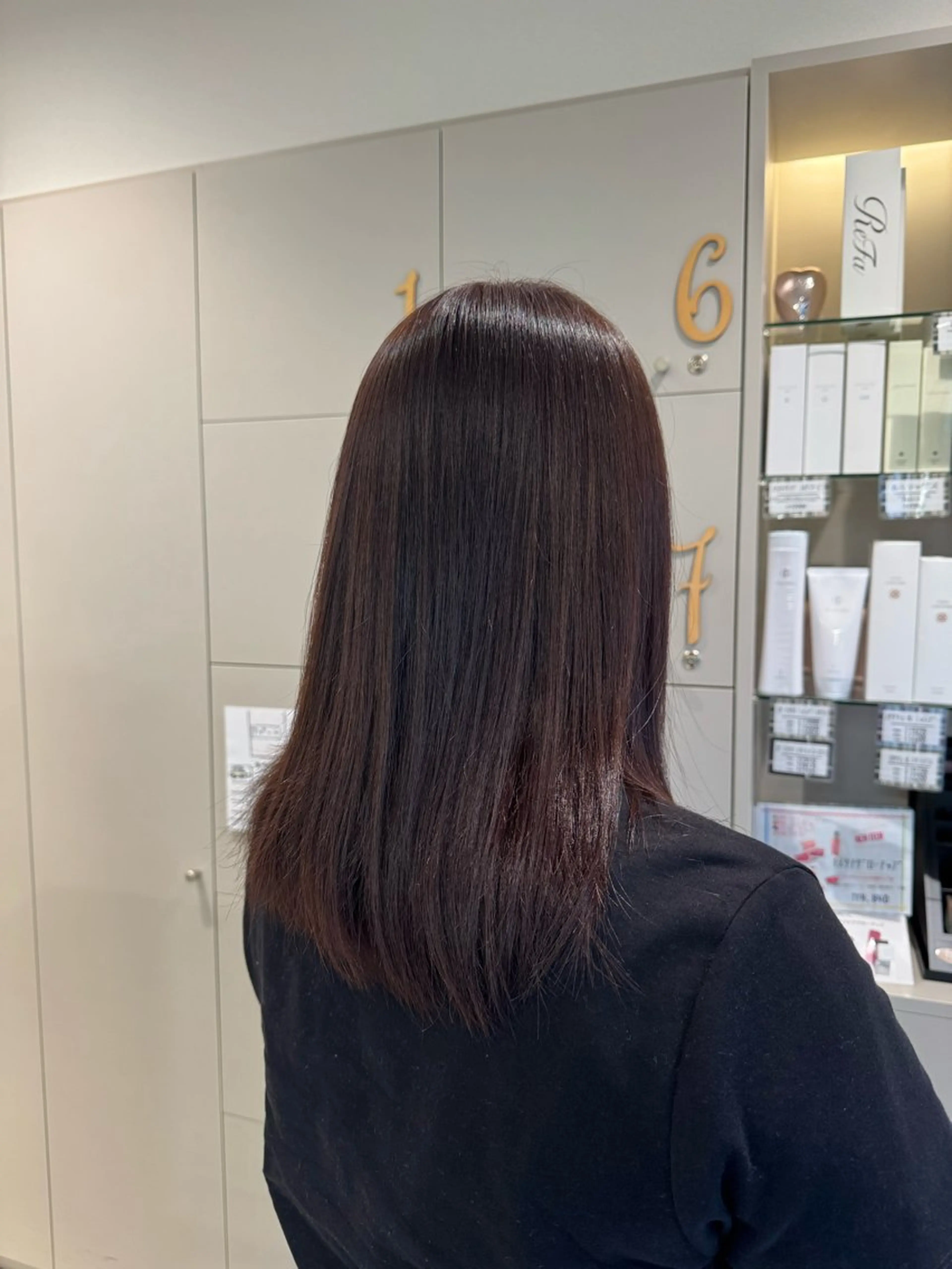 セミロング カラー ヘアカラー crece💫 kurumiのヘアスタイル