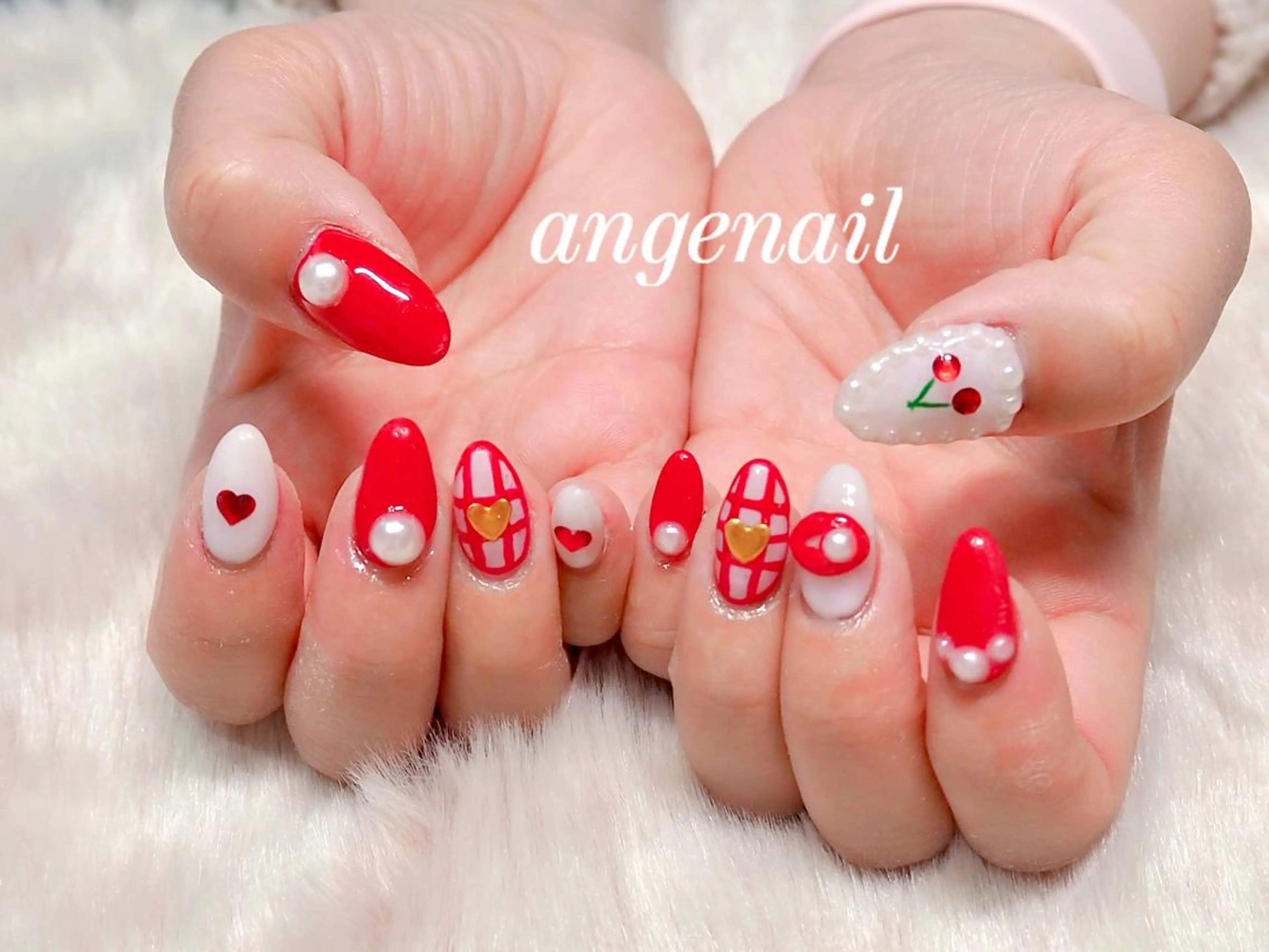 ネイル ハンドネイル オーナーネイリスト MAKIのネイルデザイン