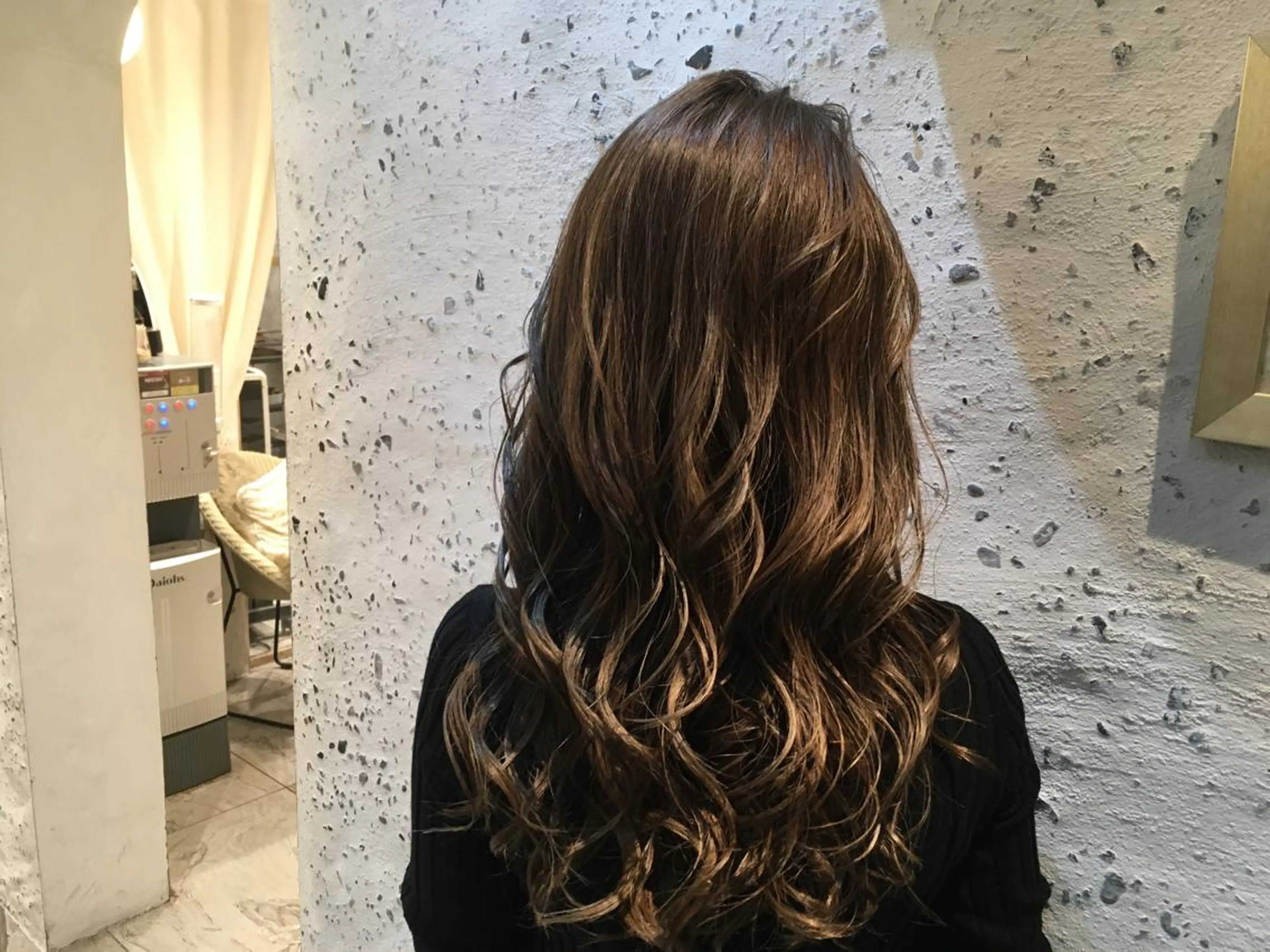 カラー youres hair 新宿三丁目所属・髪質改善カラー、美髪 トリートメント専門のヘアスタイル