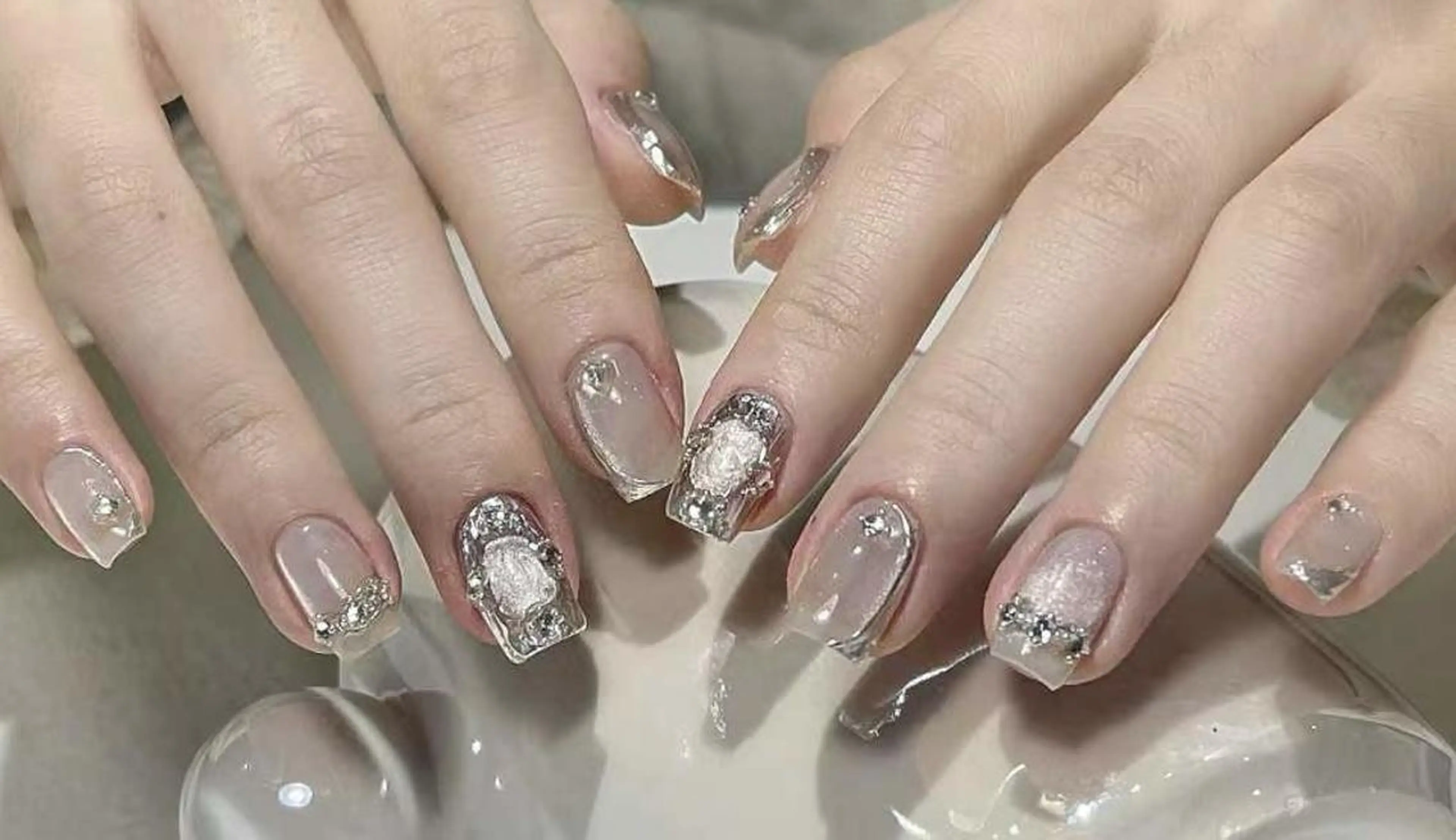 ネイル VIVIAN リサのネイルデザイン