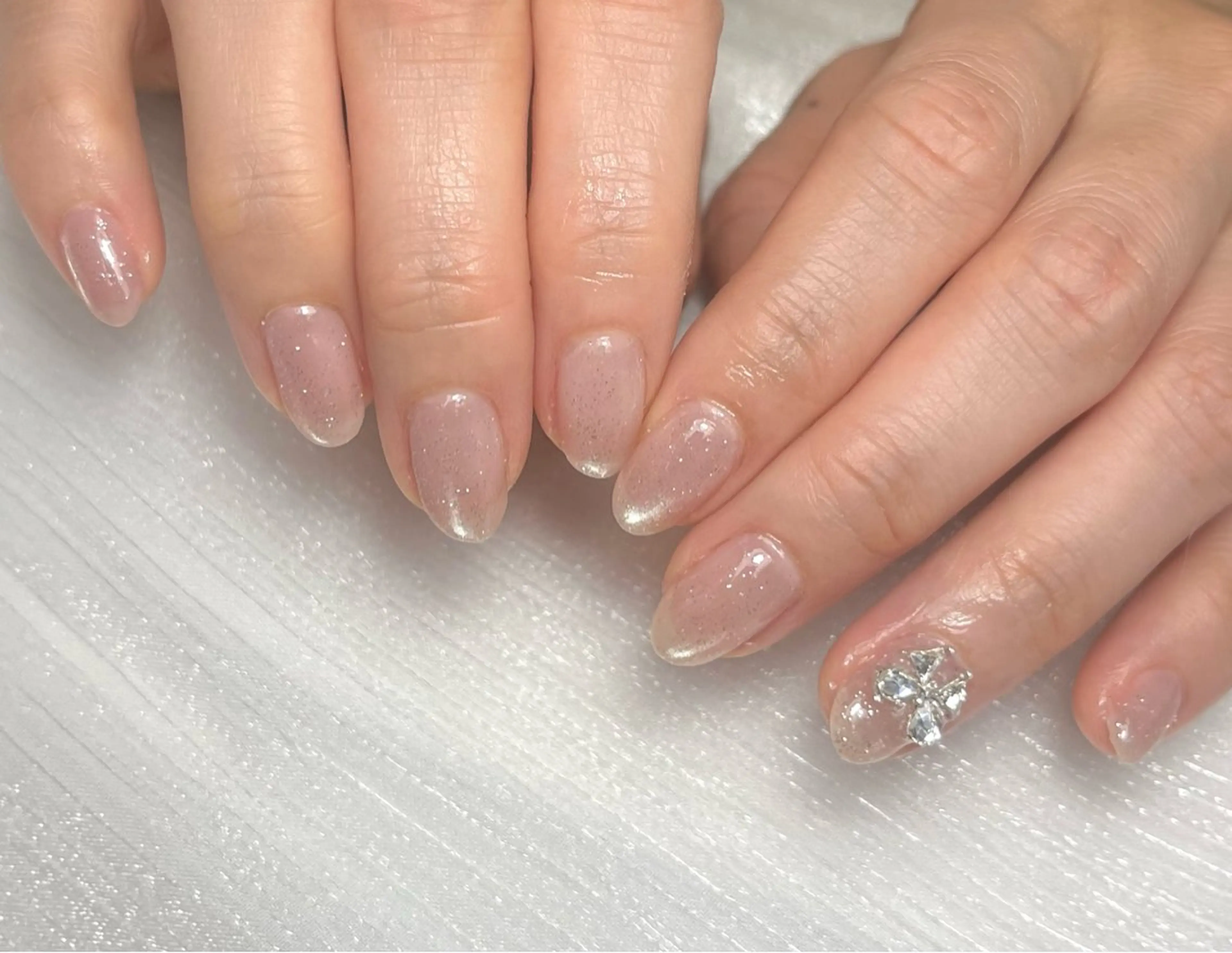 ネイル 氷ネイル・うるうるネイル ハンドネイル 島田 亜紀のネイルデザイン