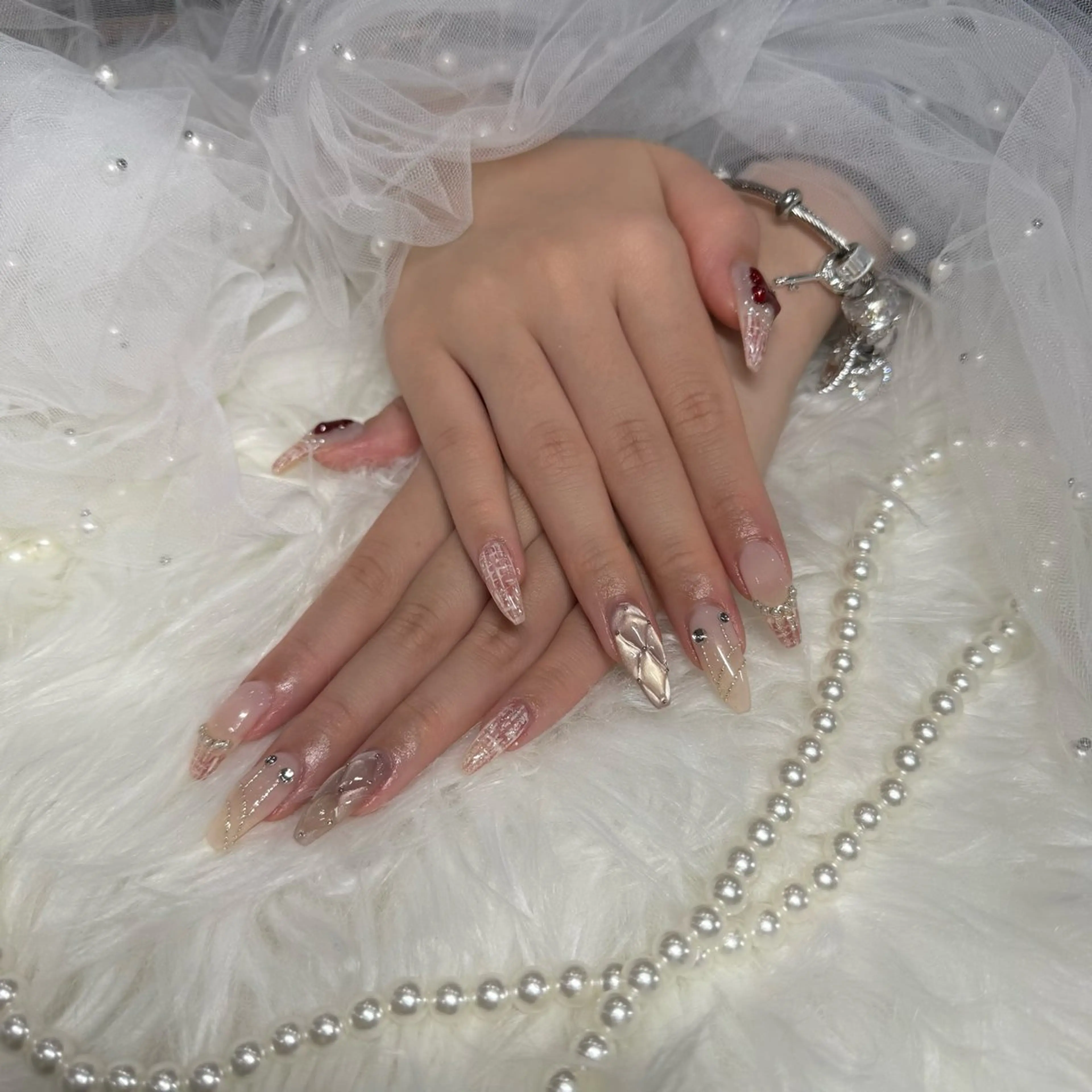 ネイル babel所属・babel 新町店 raraのネイルデザイン