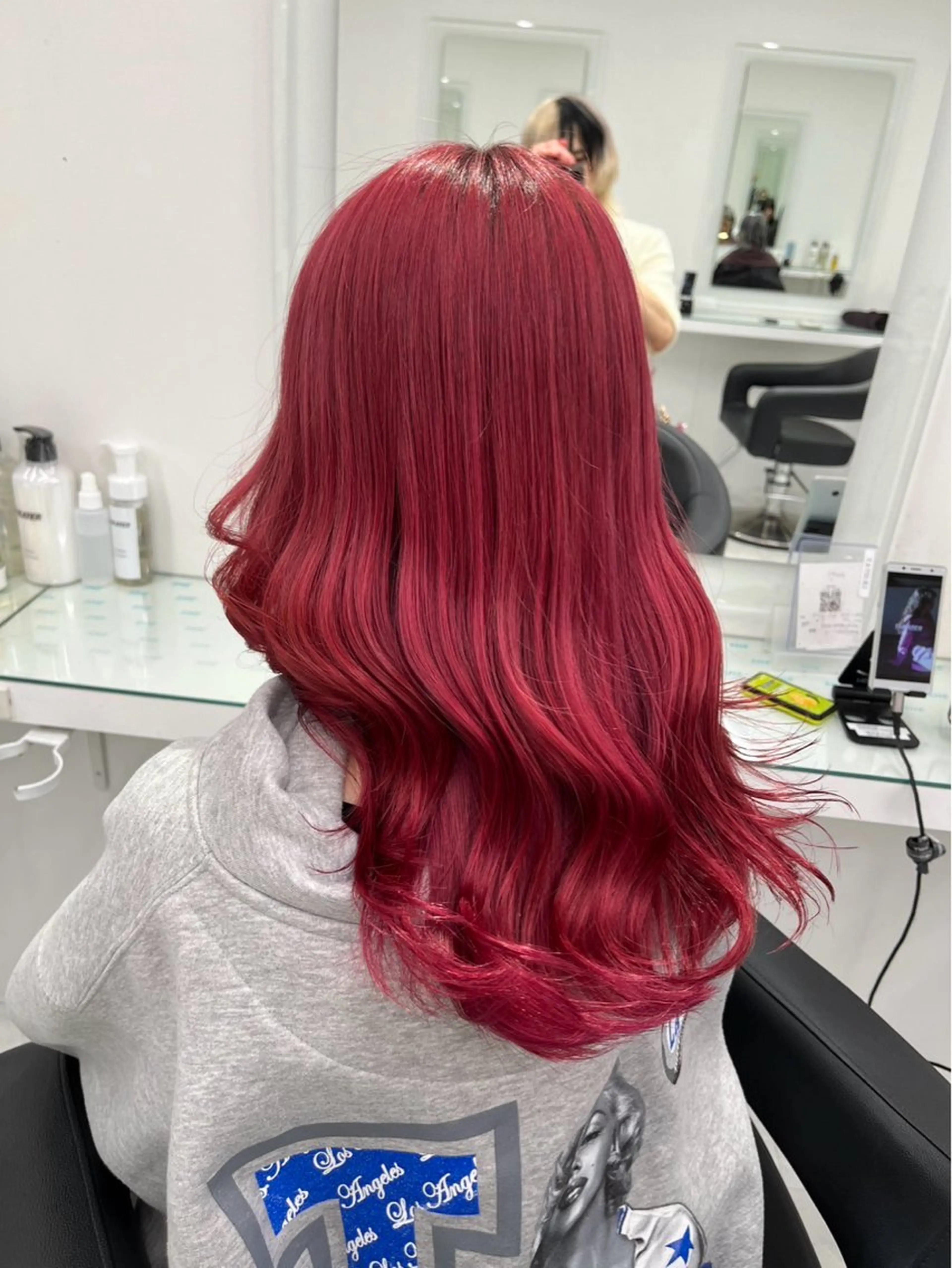 ロング カラー トレンド暖色ヘア🍒 miu🍒のヘアスタイル
