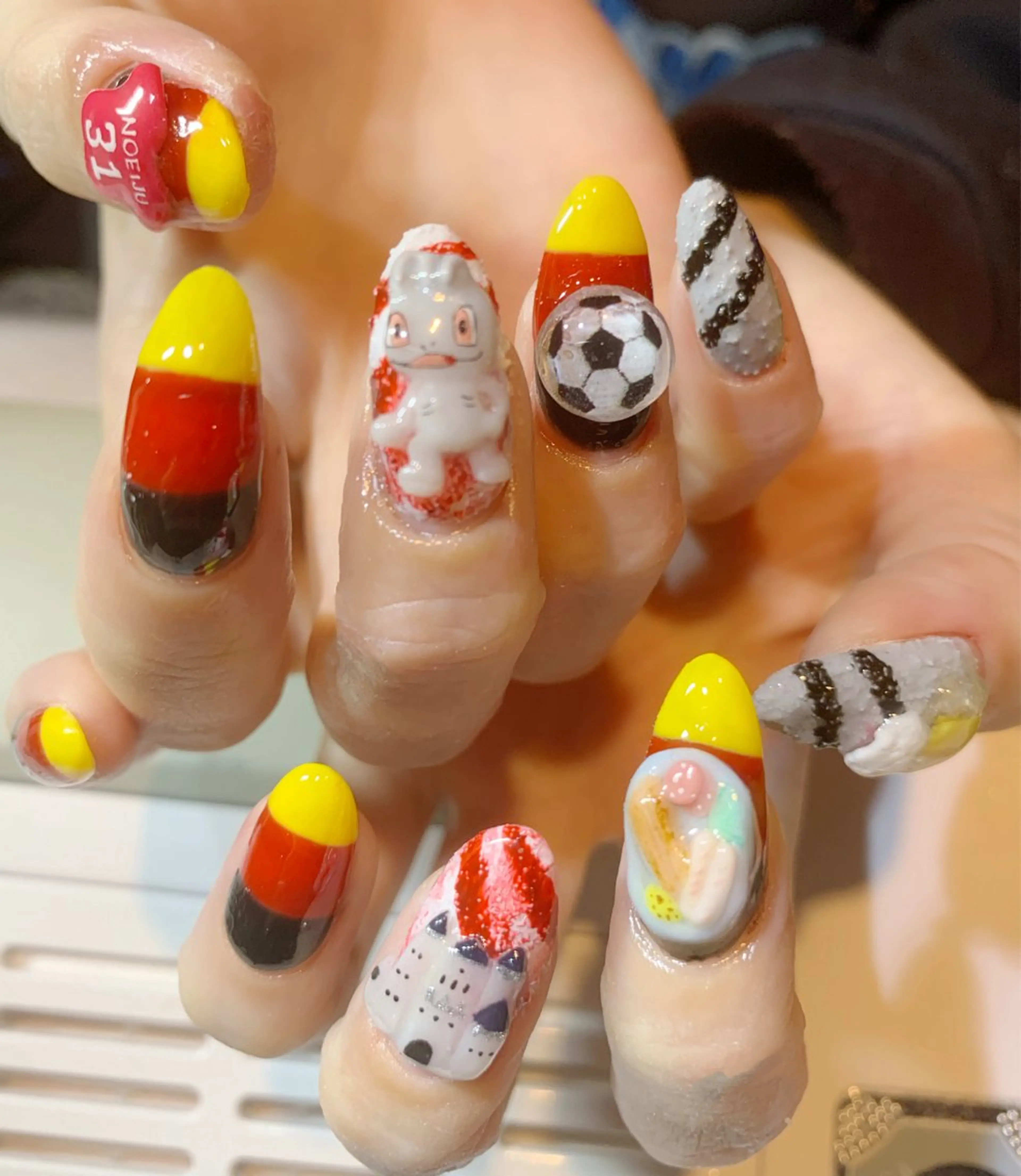 ネイル シンプルネイル mira-cle大濱美容アカデミー所属・AI NAのネイルデザイン