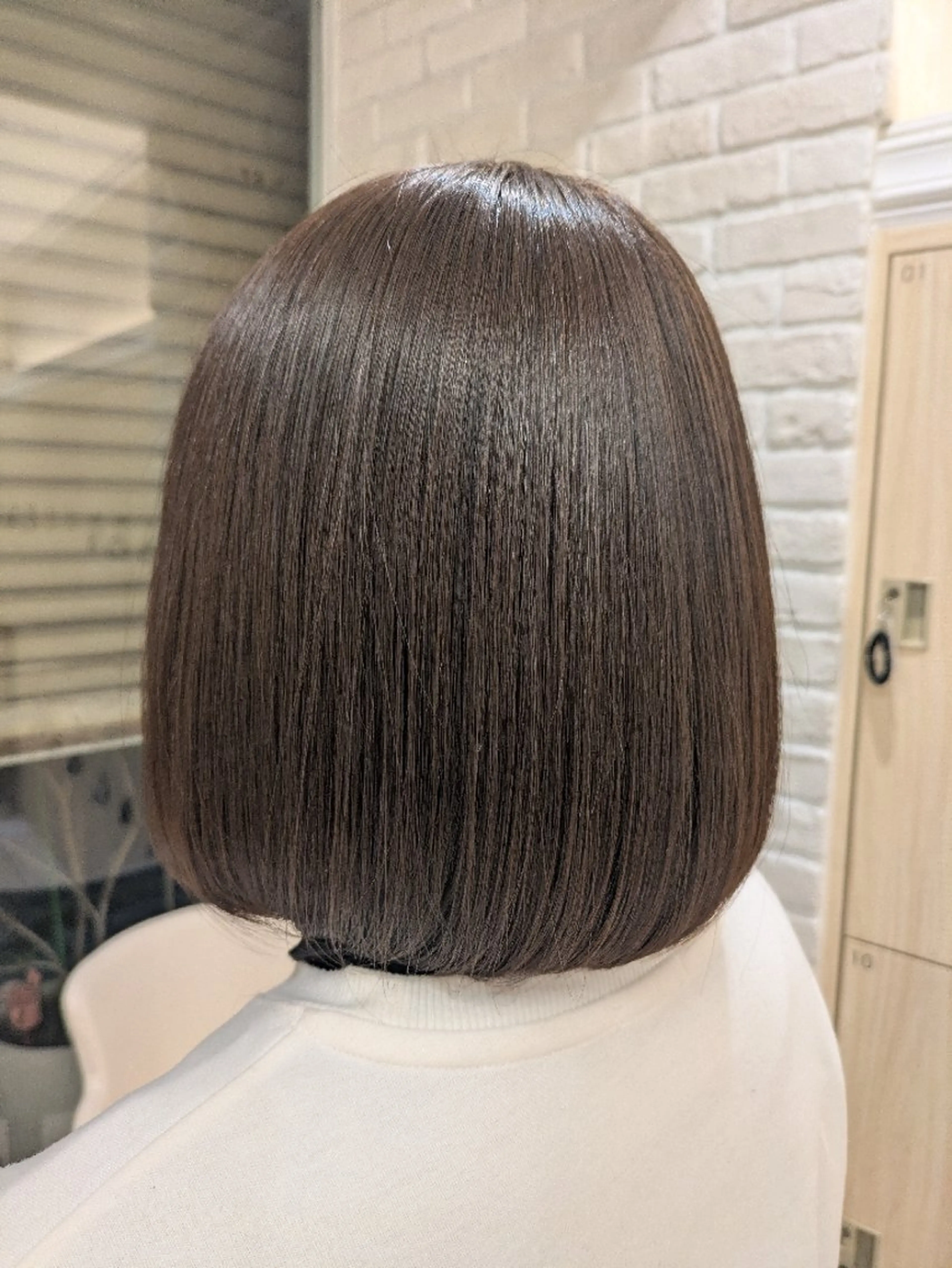 ショート ボブ カット ヘアカラー トリートメント 佐々木 萌のヘアスタイル