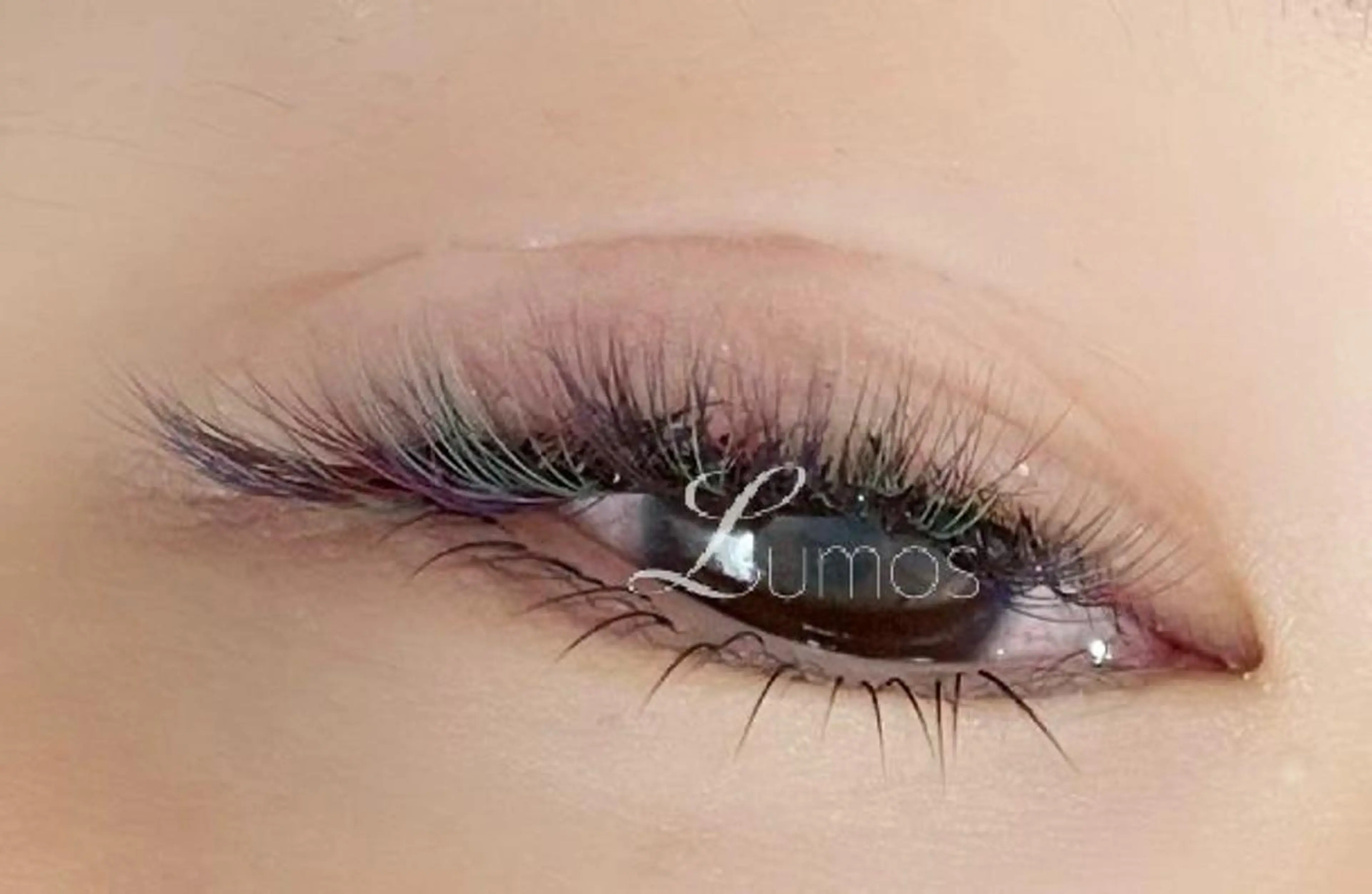 マツエク・マツパ 下まつげエクステ ボリュームラッシュ マツエク Lumos nail&eyelash所属・Lumos Ayakaのマツエク・マツパデザイン