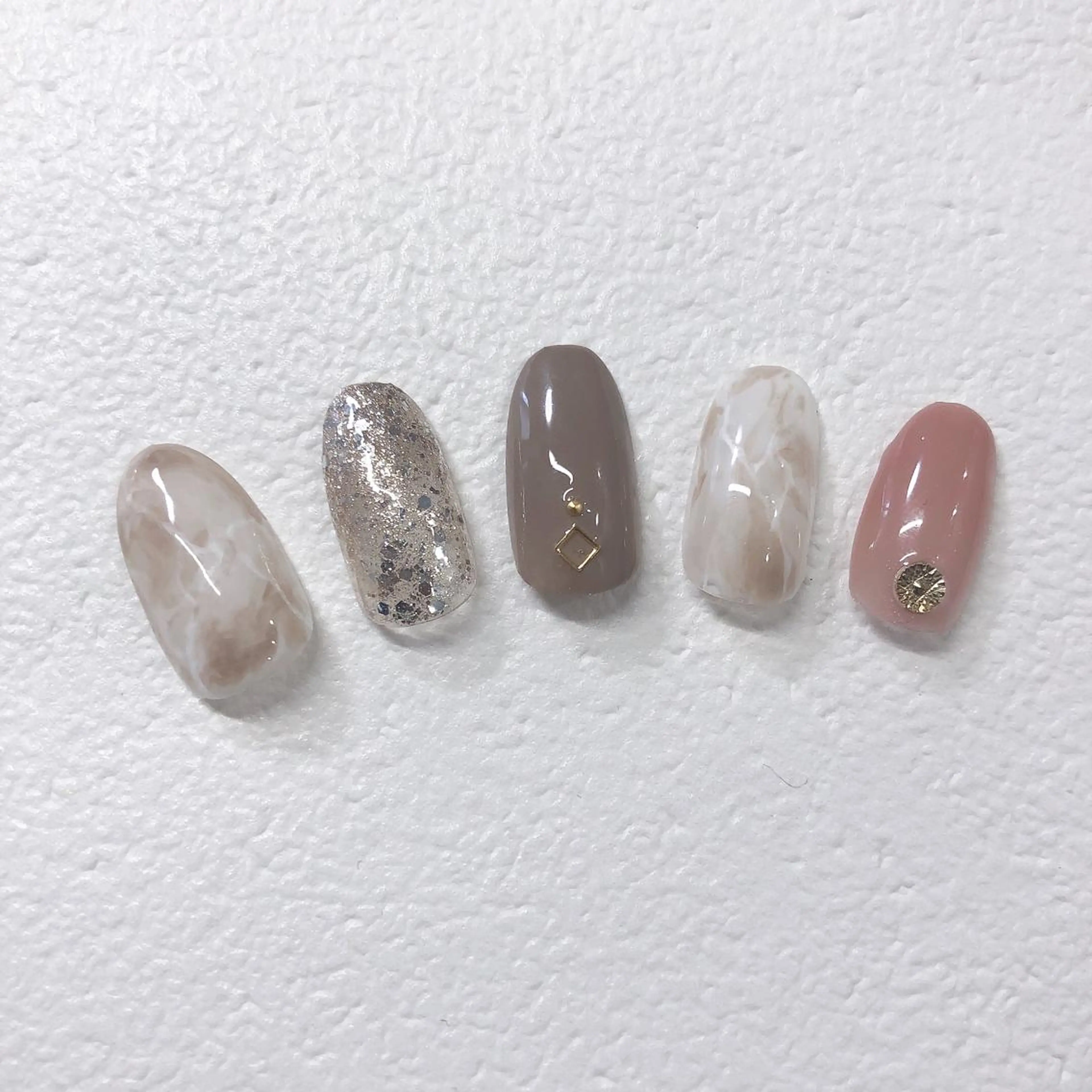 ネイル 西岡 杏のネイルデザイン