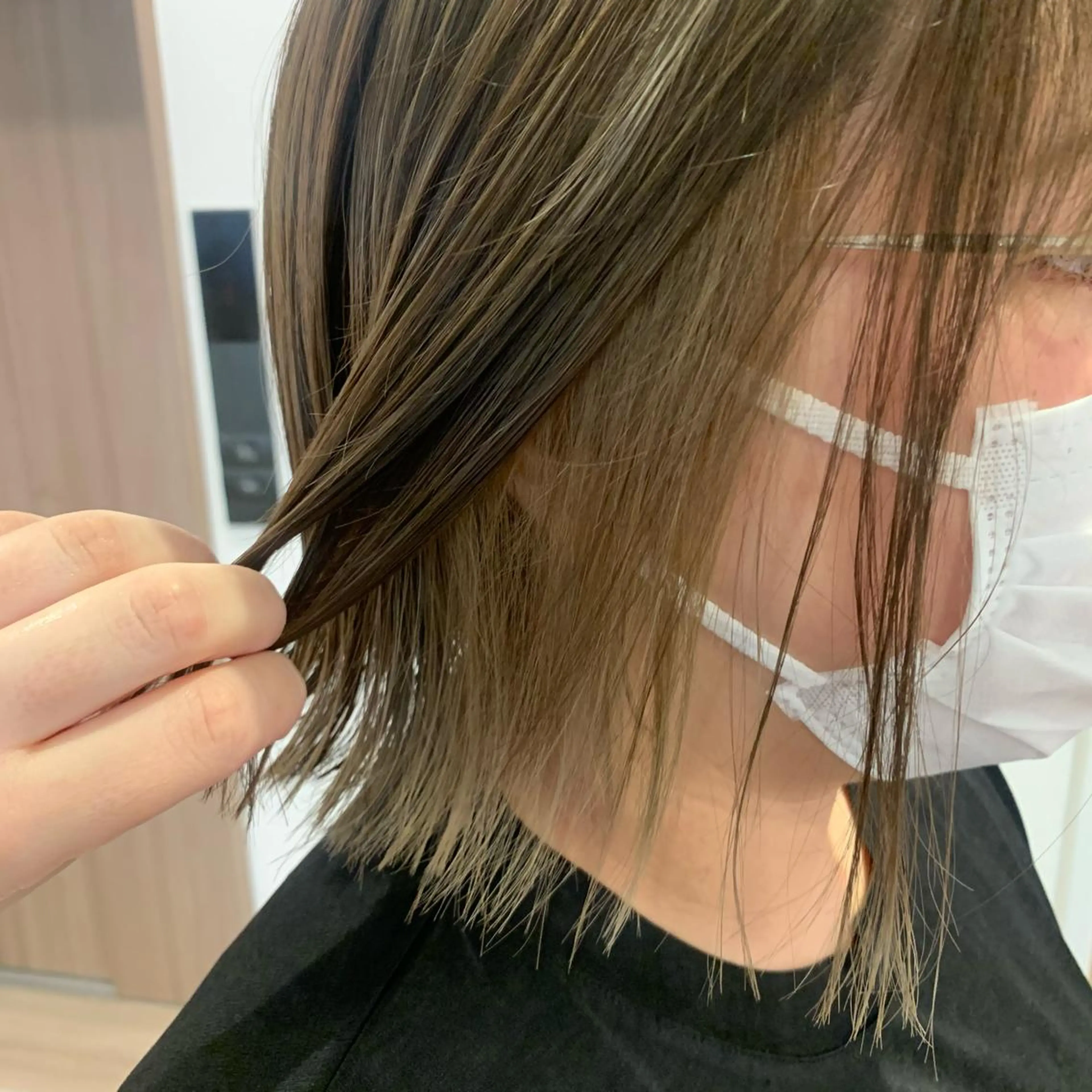 ミディアム カラー ベージュカラー グレージュ Eleanor 池袋 ミカのヘアスタイル