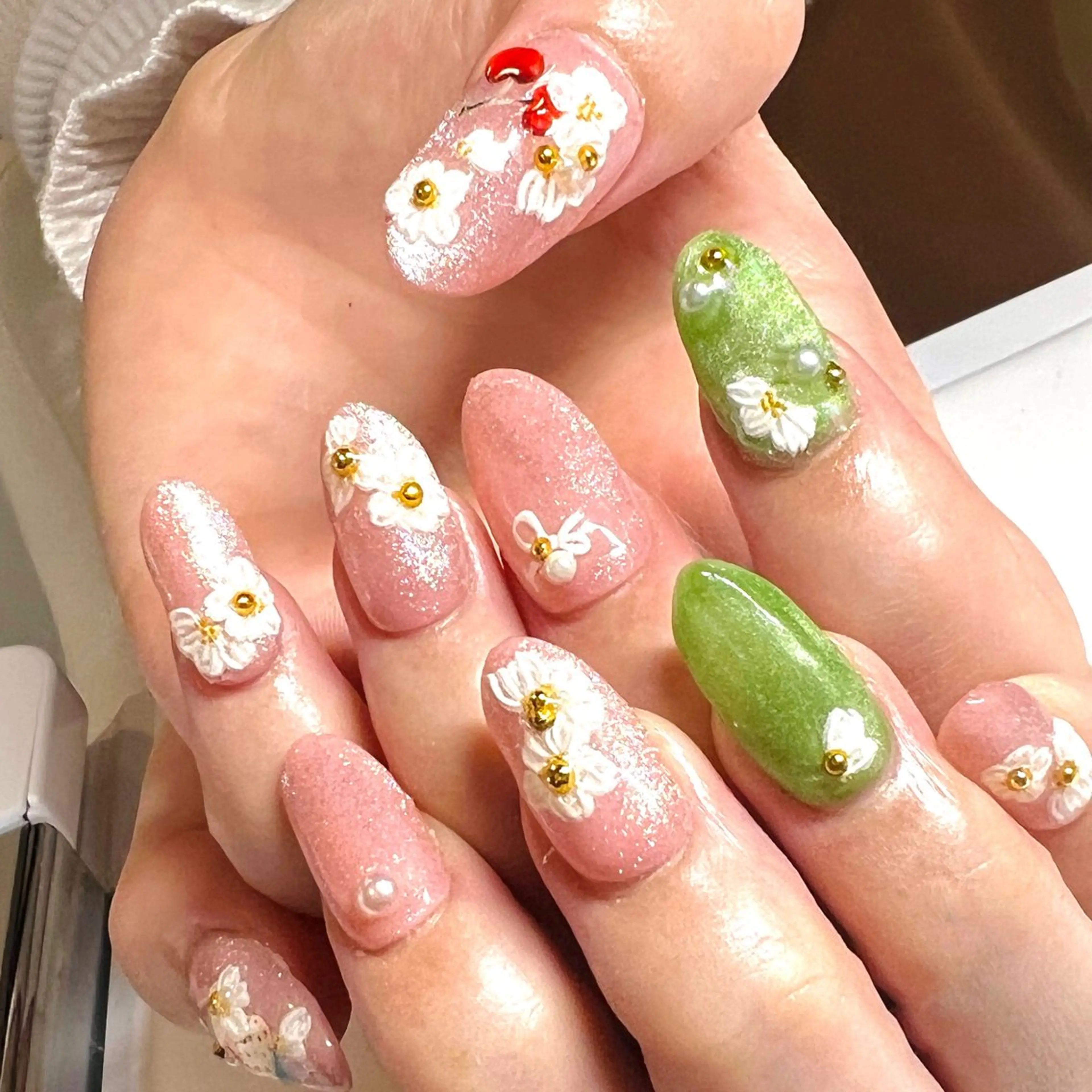 ミディアム ハンドネイル Nail Salon midnightのネイルデザイン