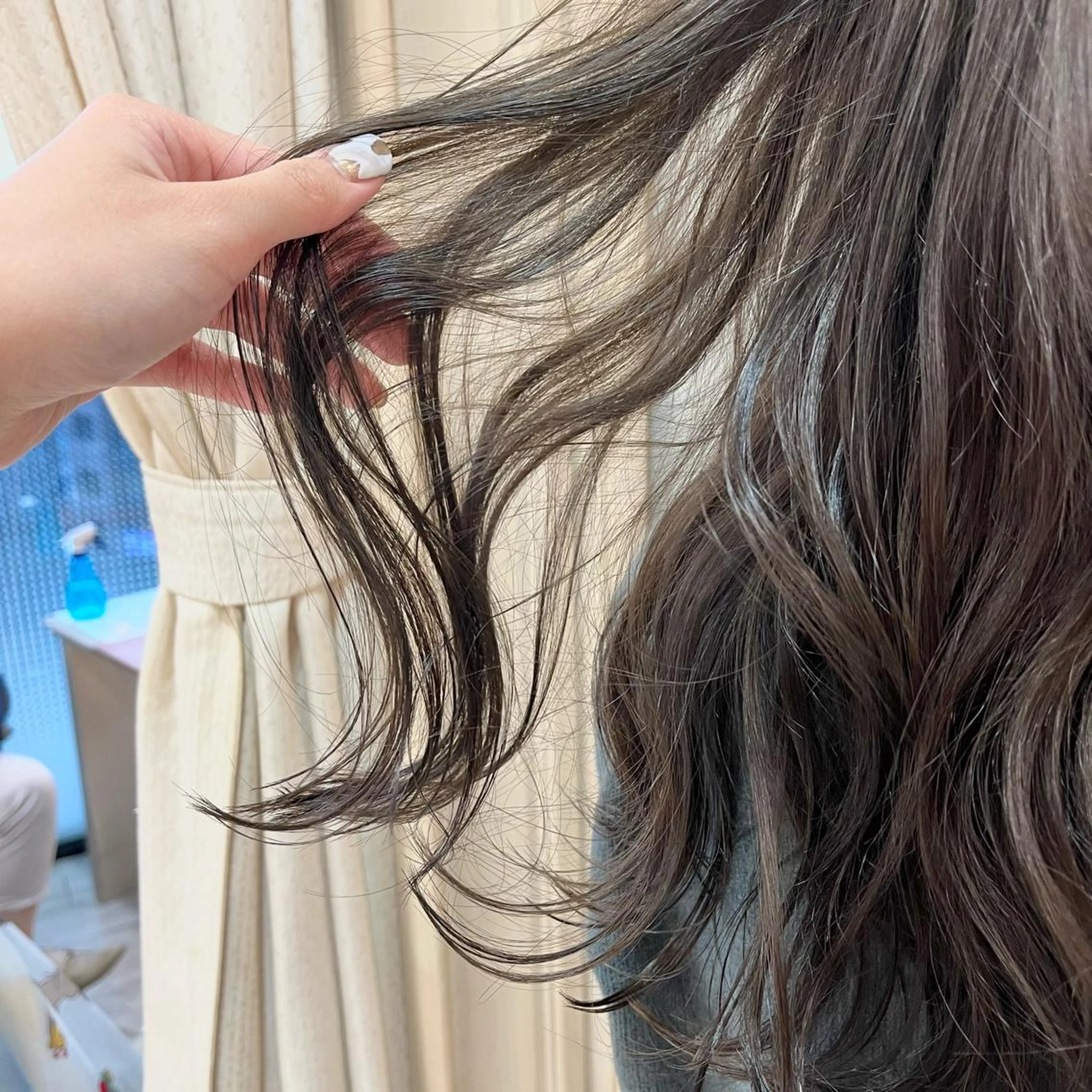 ロング カラー オリーブカラー ヘアカラー トリートメント サソウ ユリエ🥥のヘアスタイル