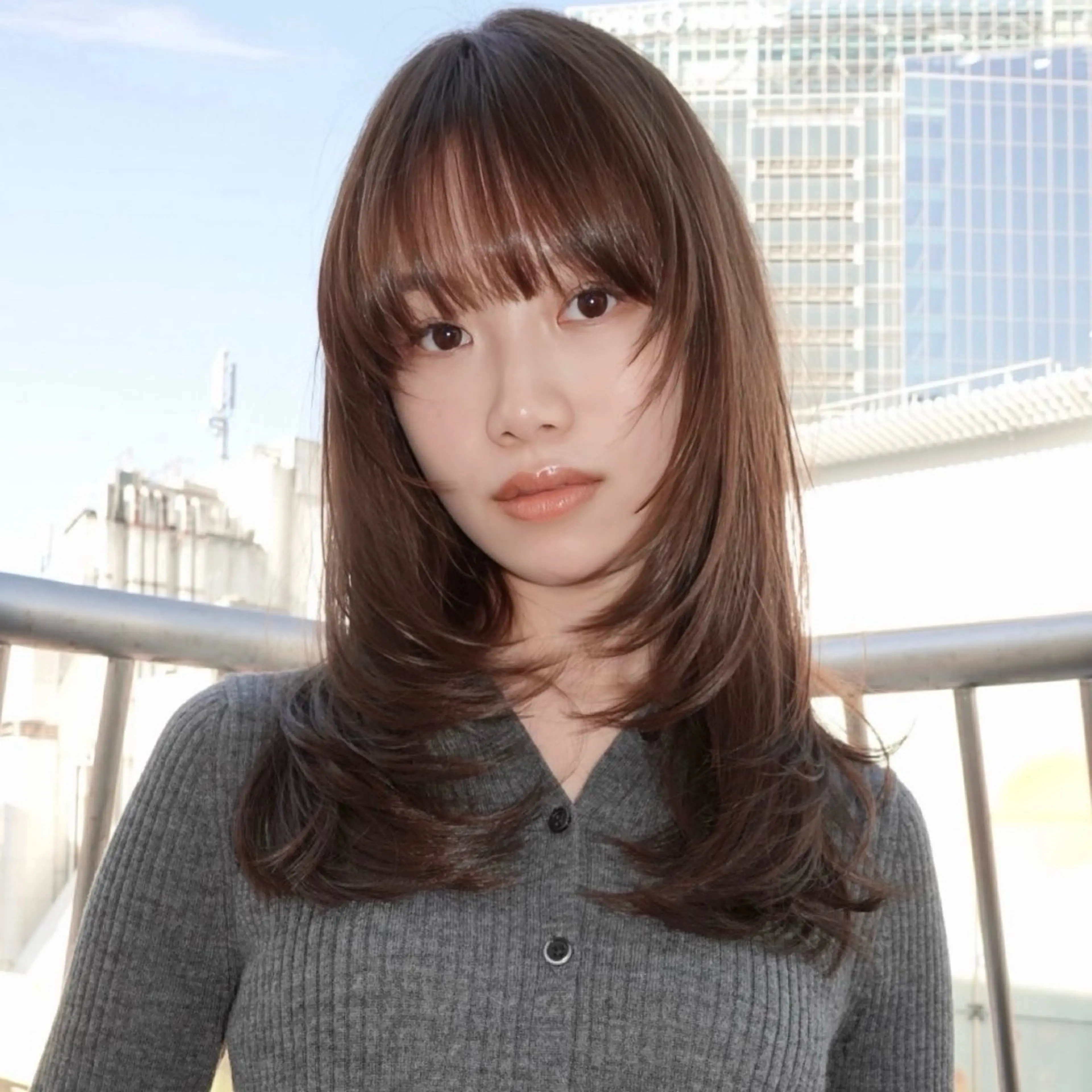 ミディアム カラー ブラウンカラー ナチュラルブラウン ハッシュカット ハイレイヤー レイヤーカット カット ヘアカラー トリートメント レイヤーカット ボブ　渋谷のヘアスタイル