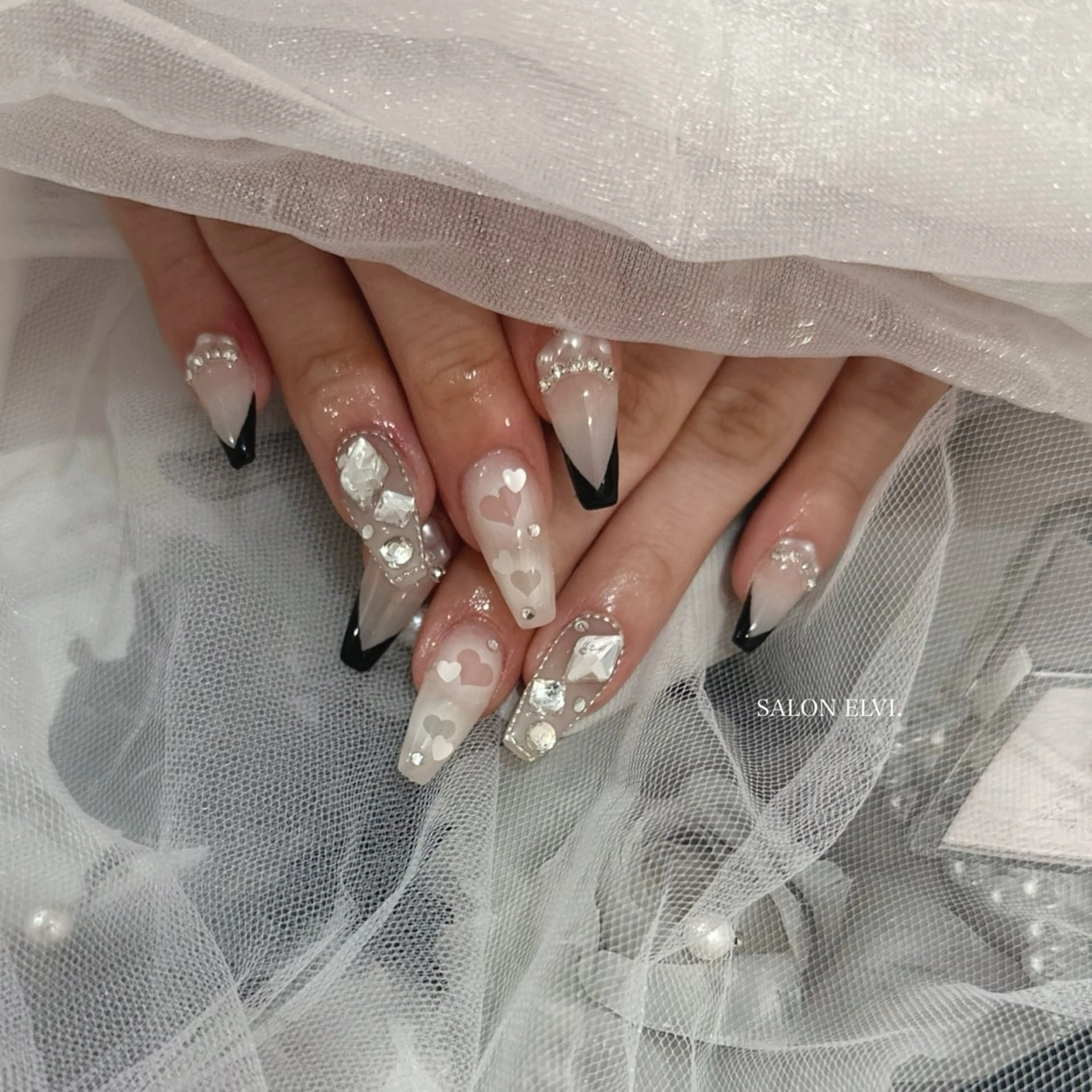 ネイル SALON ELVI.所属・SALON ELVI.のネイルデザイン