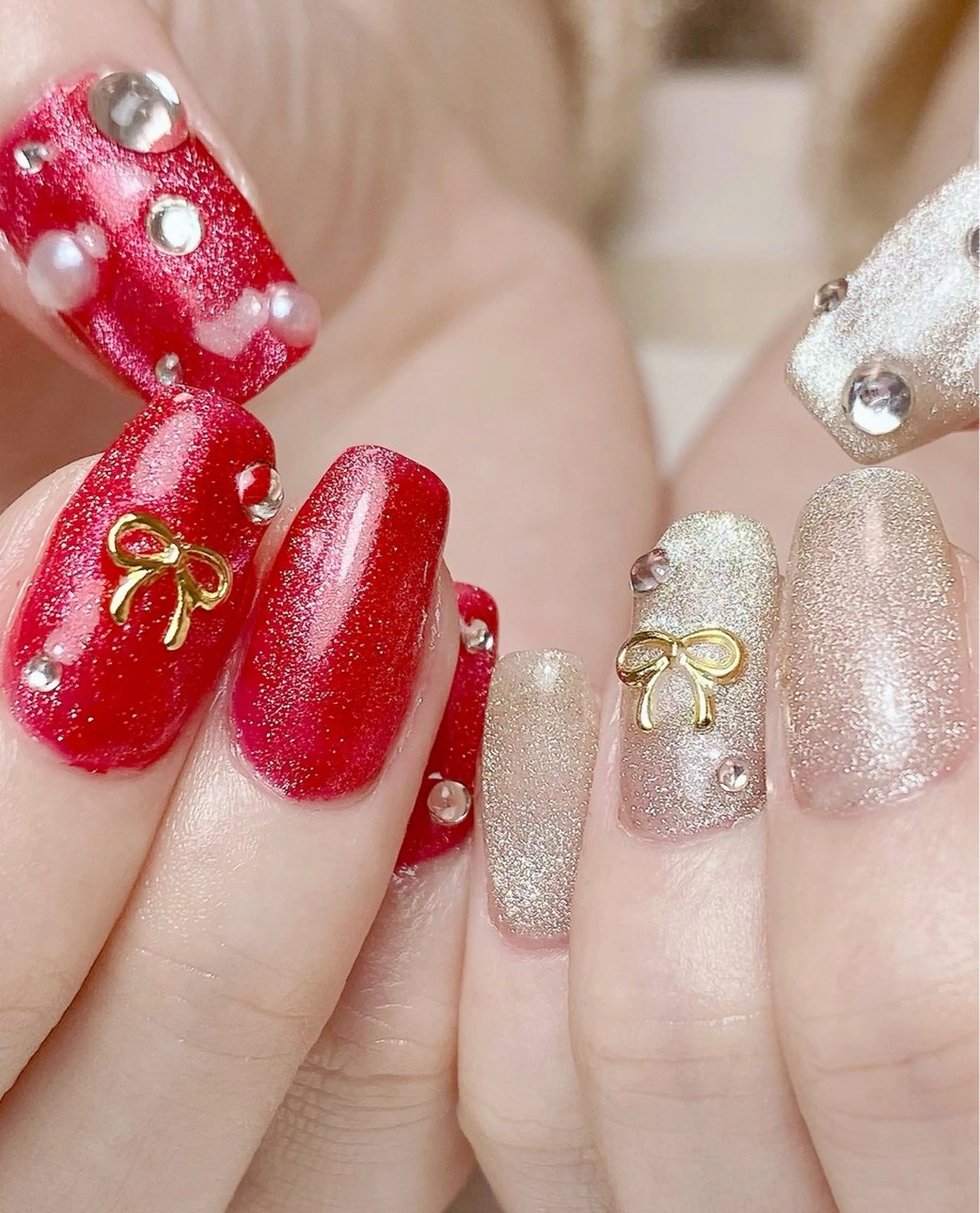 ネイル 持ち込み リボン ストーンネイル 冬ネイル クリスマス ハンドネイル Nail Salon K 🧸美爪育成のネイルデザイン