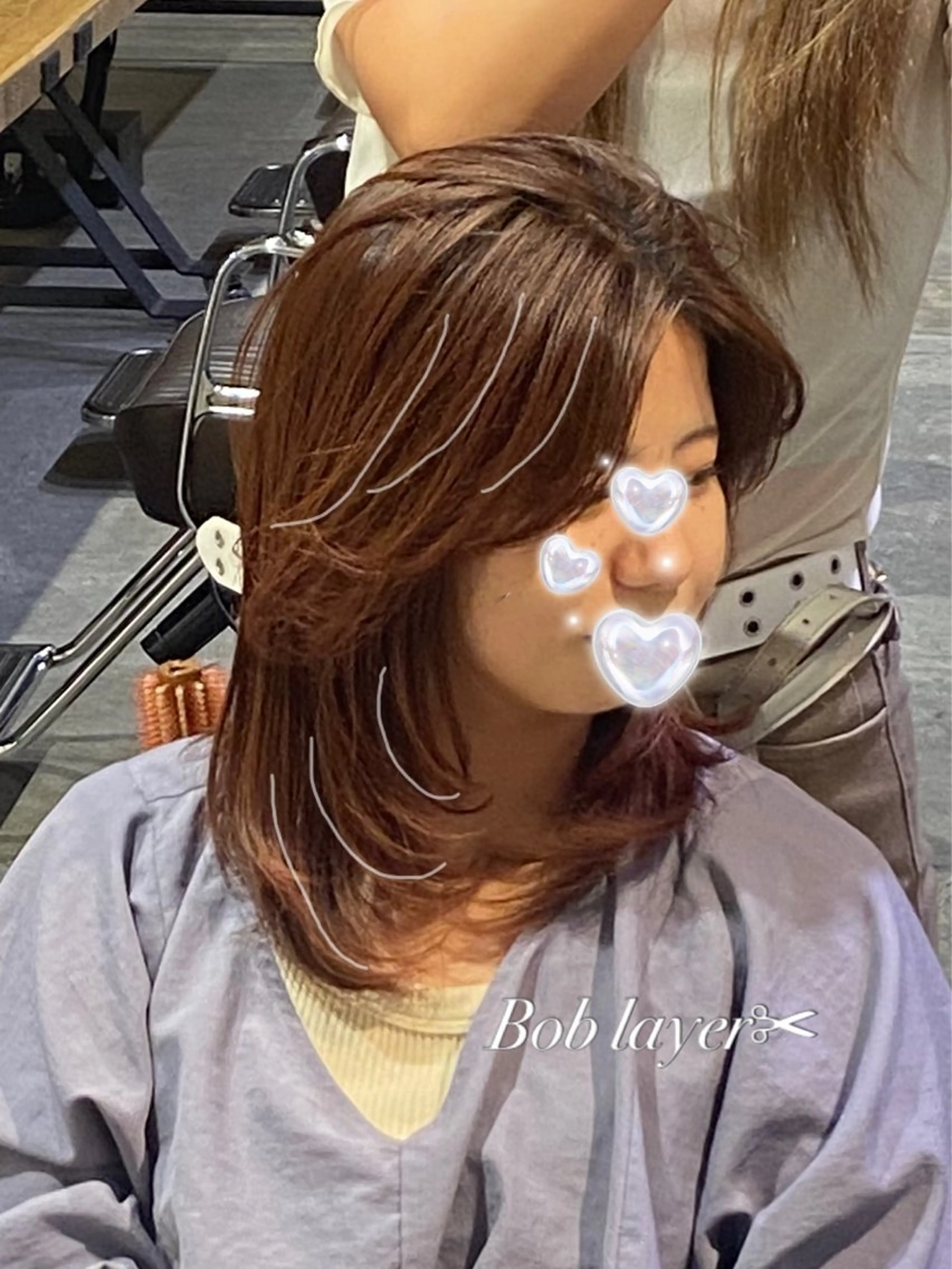 ミディアム レイヤーカット GLAD所属・ナガヤマ ミユのヘアスタイル