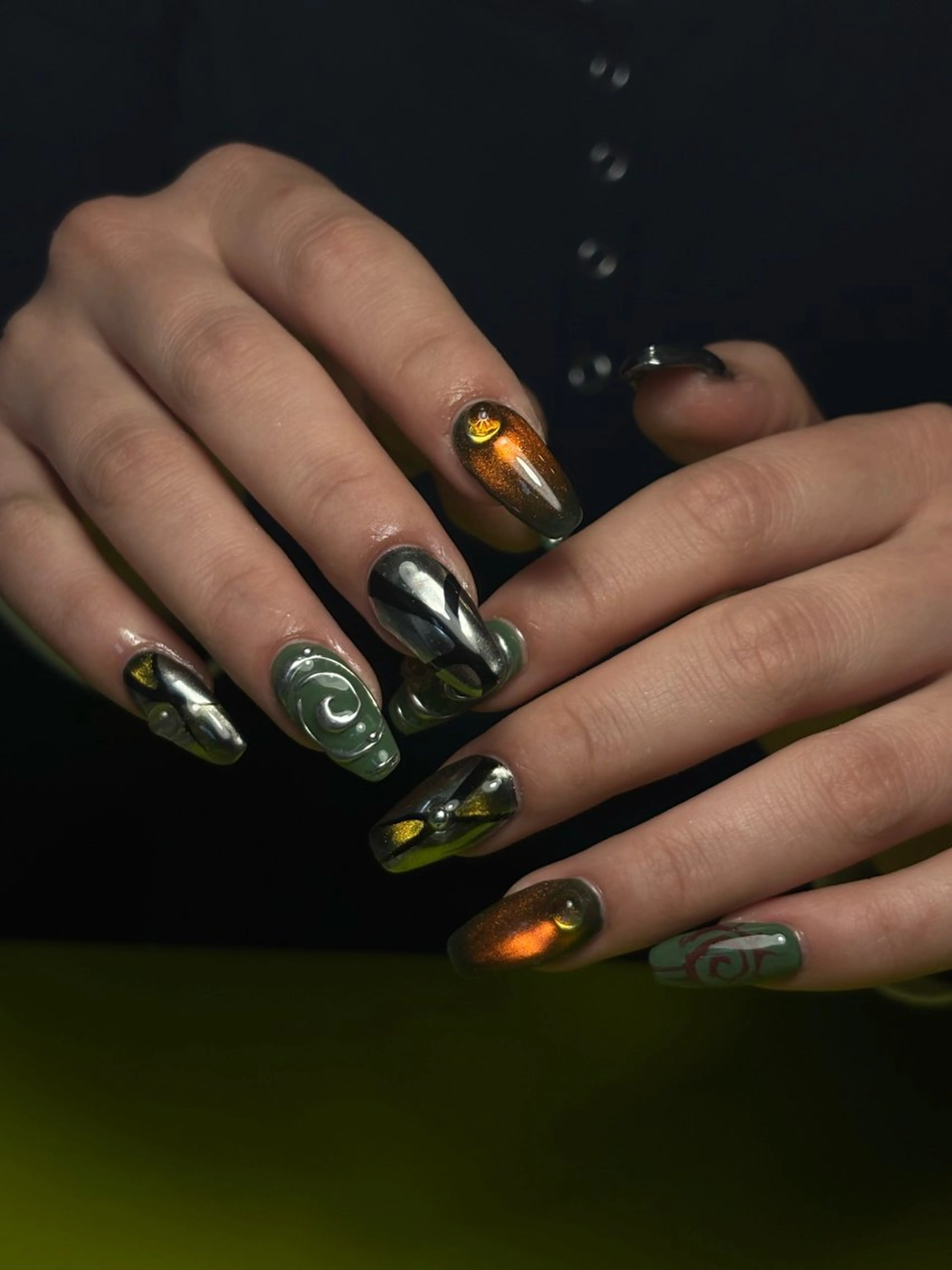 ネイル ハンドネイル 個性派NANA ネイルのネイルデザイン