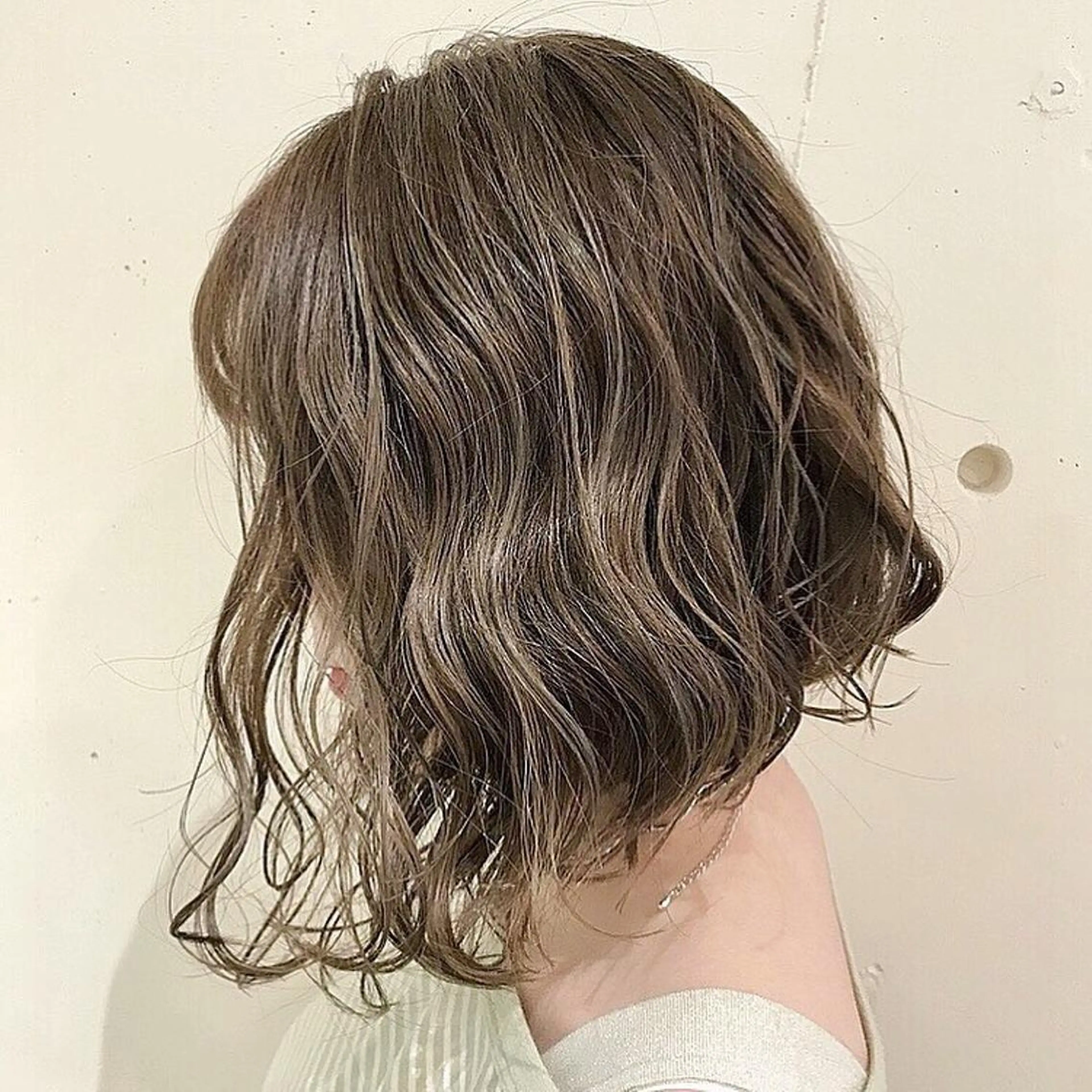ショート カラー スナコザワ レナのヘアスタイル