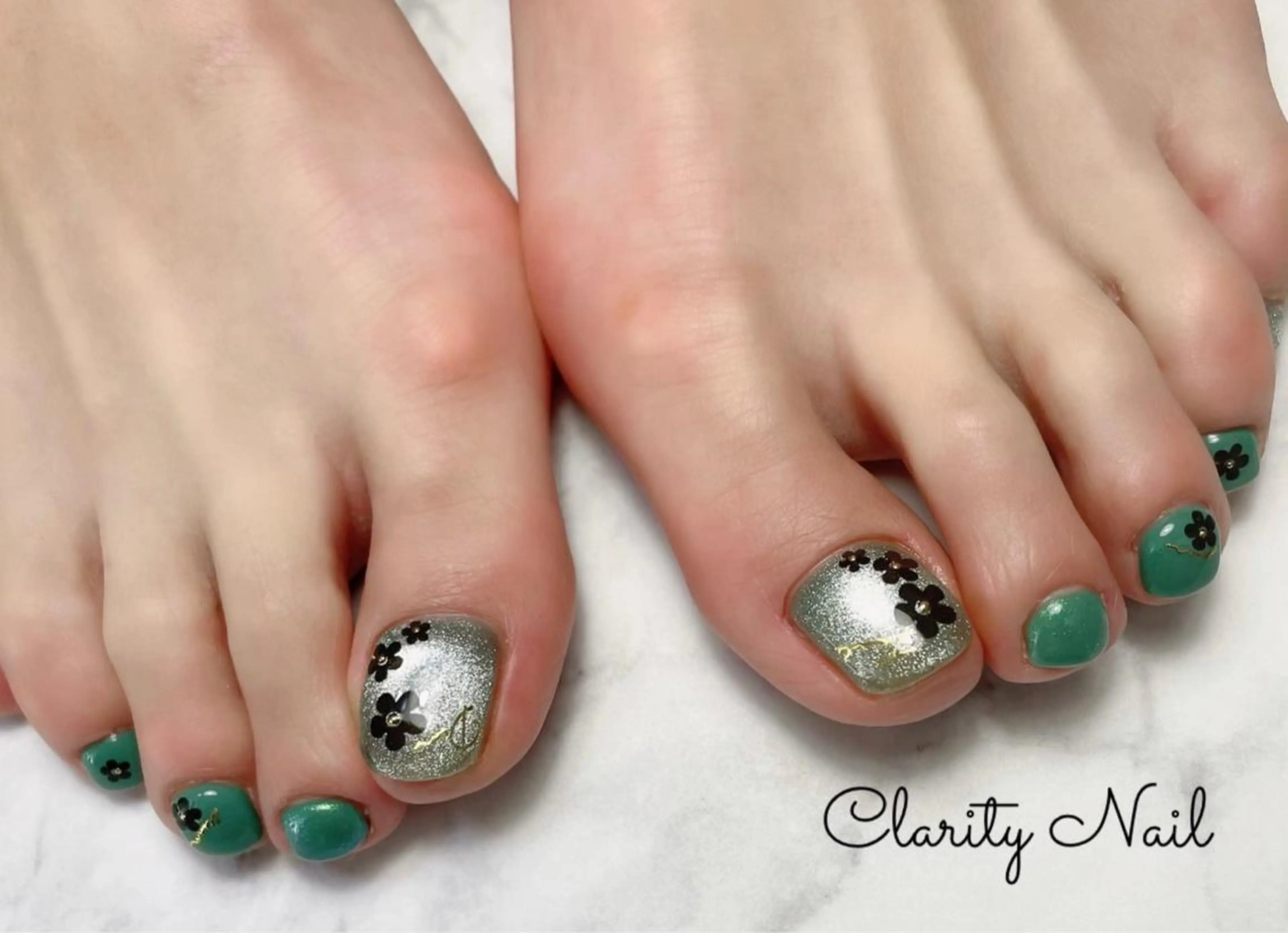 ネイル フットネイル フットネイル Clarity Nailのネイルデザイン