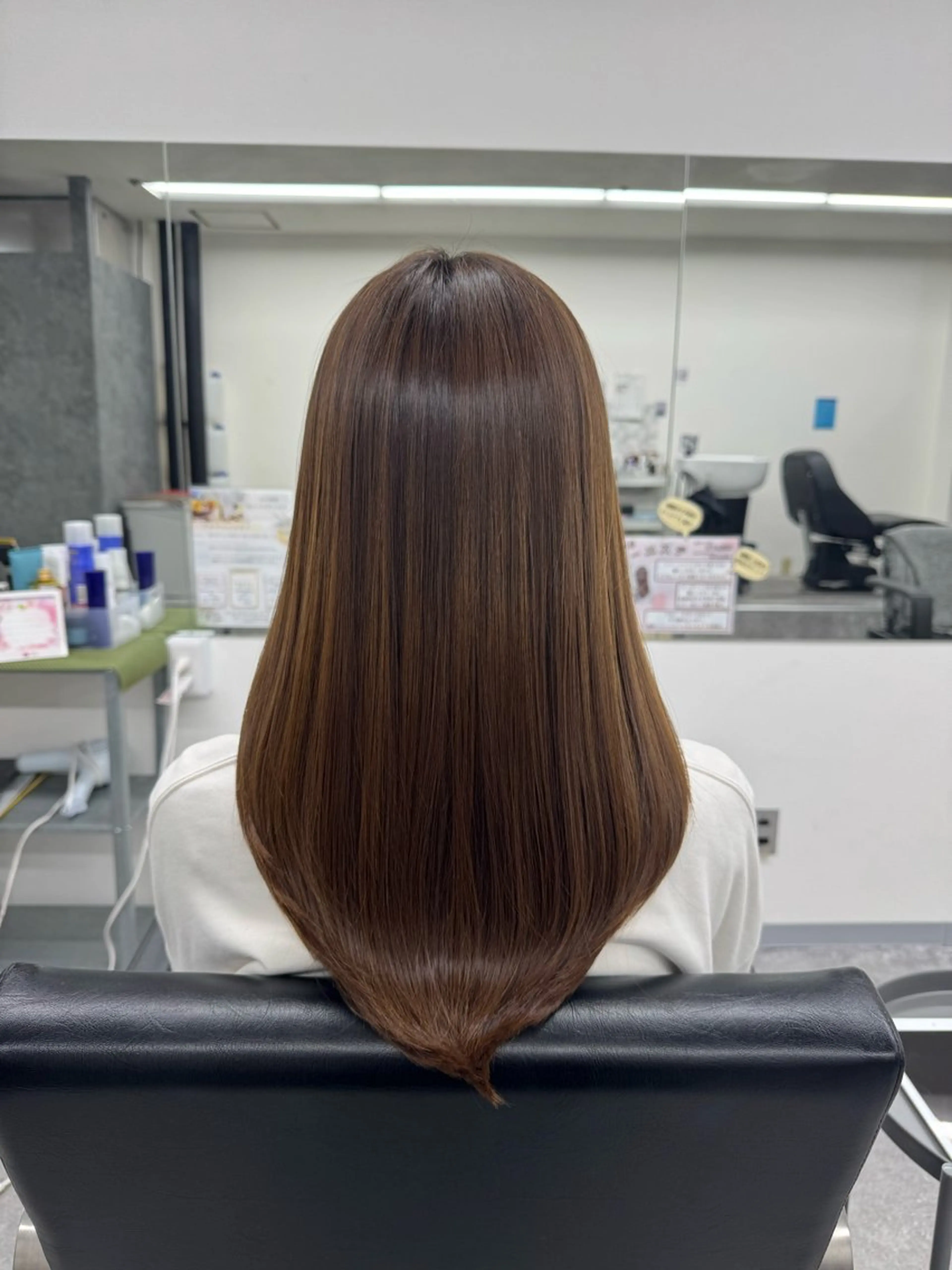 セミロング 髪質改善 トリートメント 酸熱トリートメント トリートメント Eir 神戸所属・髪質改善/縮毛矯正 長井 美佐子のヘアスタイル