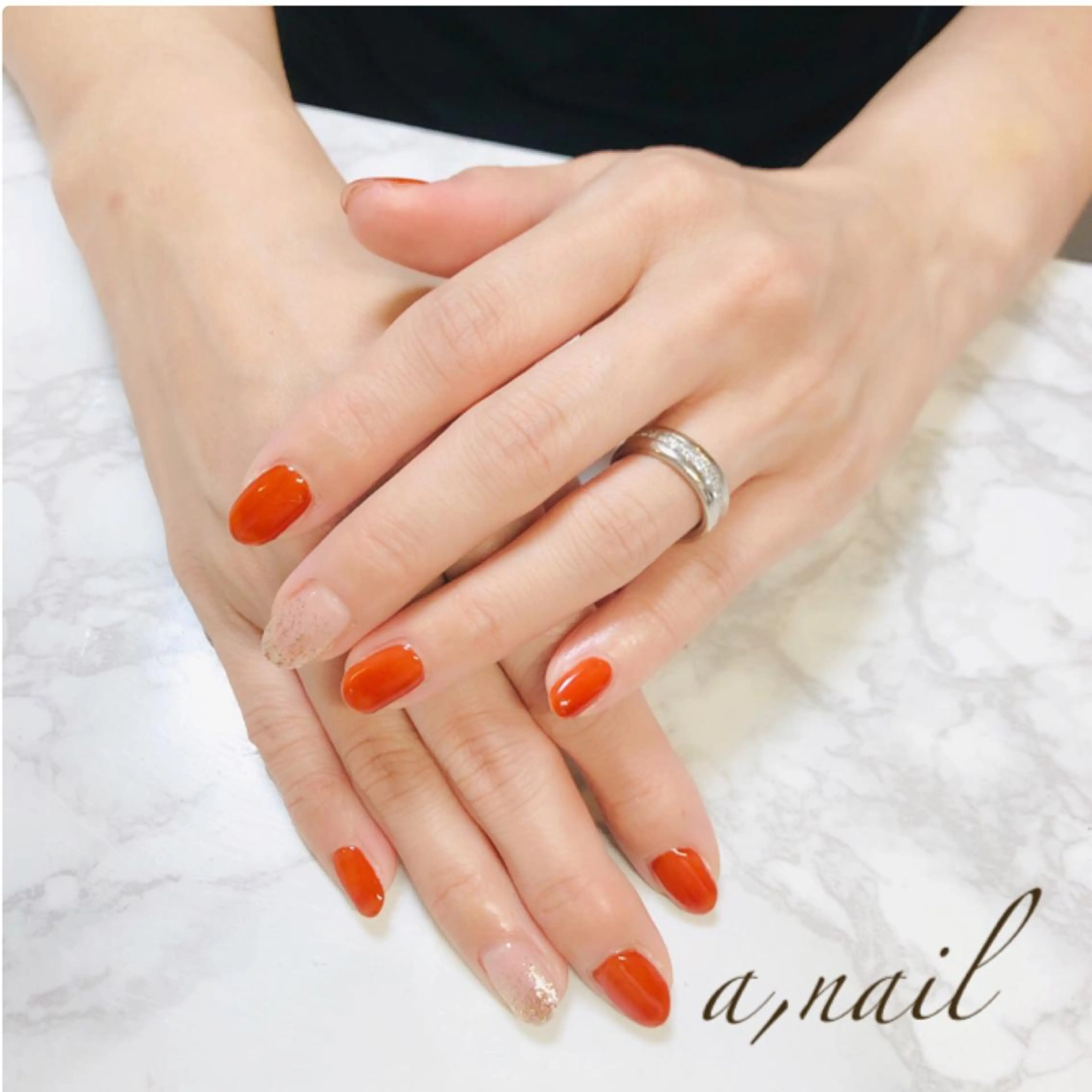 ネイル フットネイル ジェルネイル グラデーション ラメ(グリッター) ラメグラデーション ハンドネイル ネイルサロン エーネイルのネイルデザイン