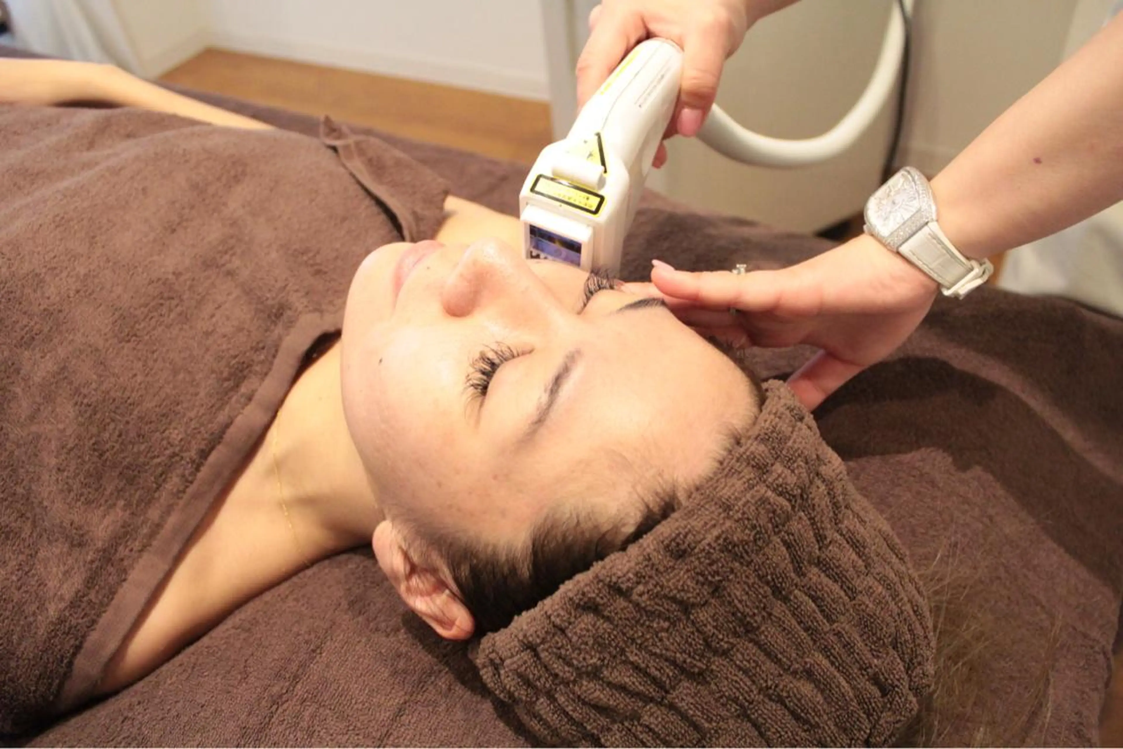 ショート カラー パーマ ヘアアレンジ メンズ キッズ ネイル マツエク・マツパ エステ リラク BELCIA所属・BELCIA フェイシャルサロンのエステ・リラクイメージ