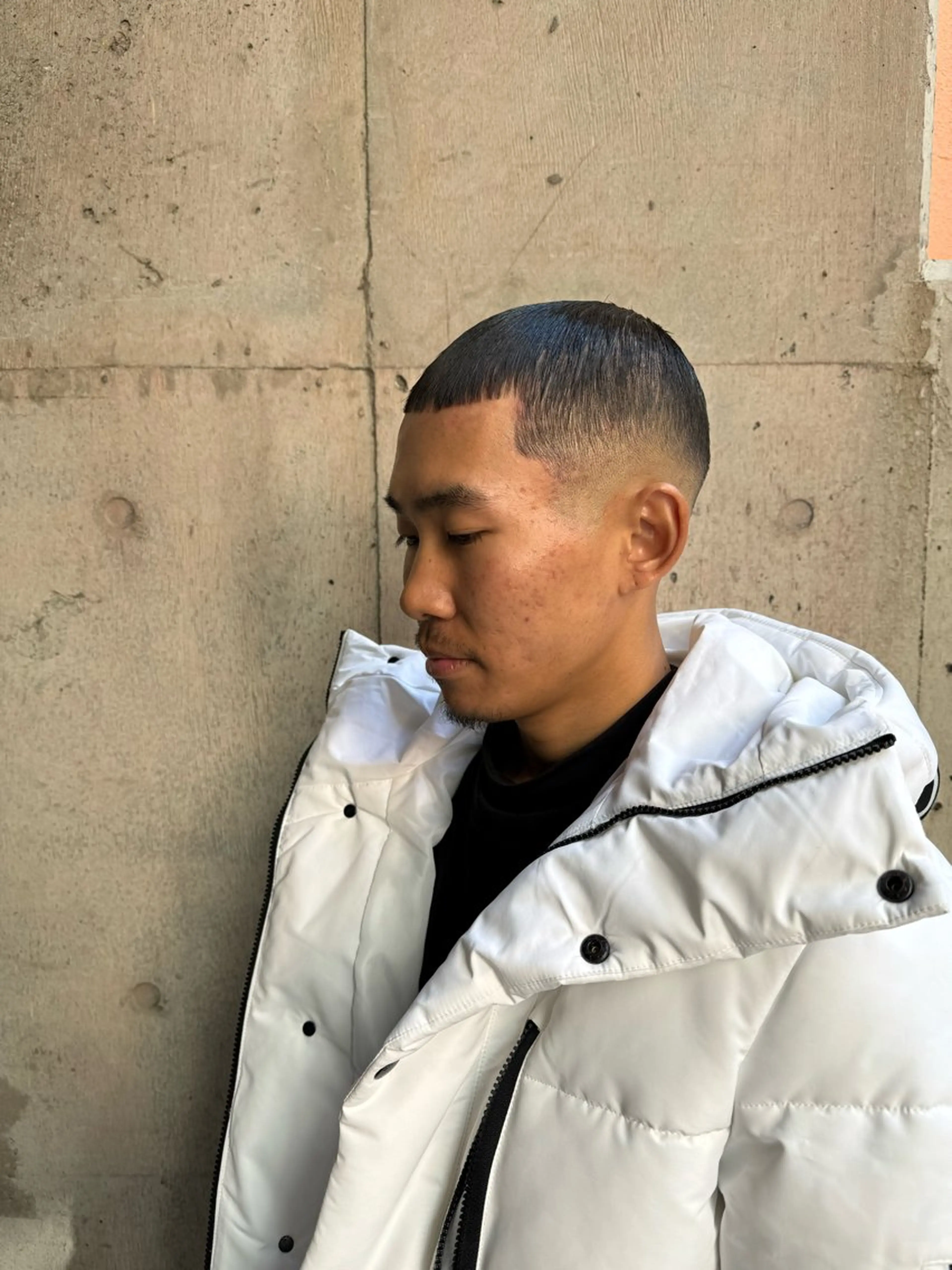 ショート パーマ メンズ ダウンパーマ フェードカット メンズパーマ バズカット 顔周りカット スキンフェード/パー マ/須田陸斗のヘアスタイル