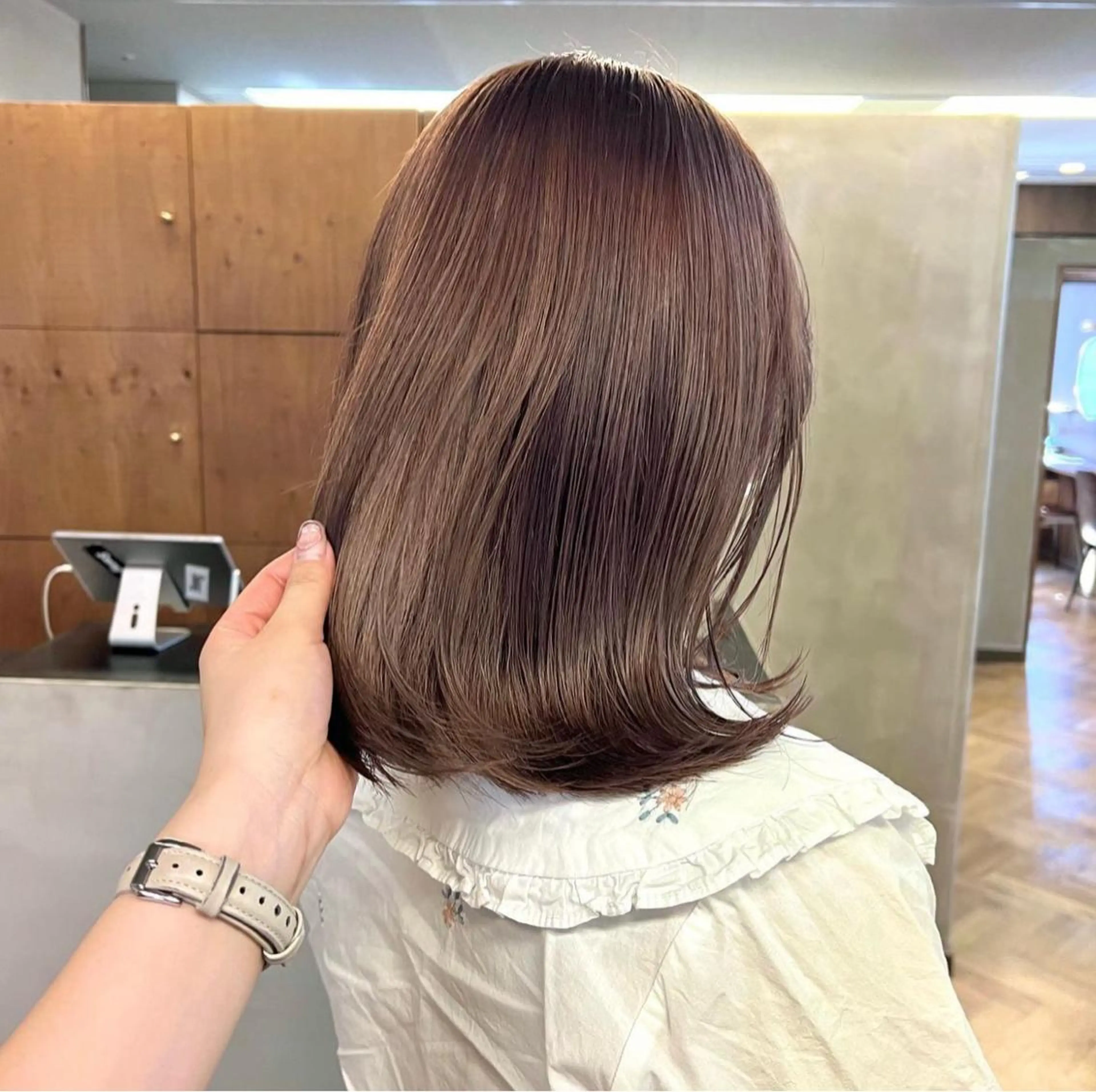 ミディアム カラー パーマ ヘアアレンジ メンズ キッズ ネイル マツエク・マツパ アイブロウ カット ヘアカラー EMANON梅田店所属・前川 朋香のヘアスタイル