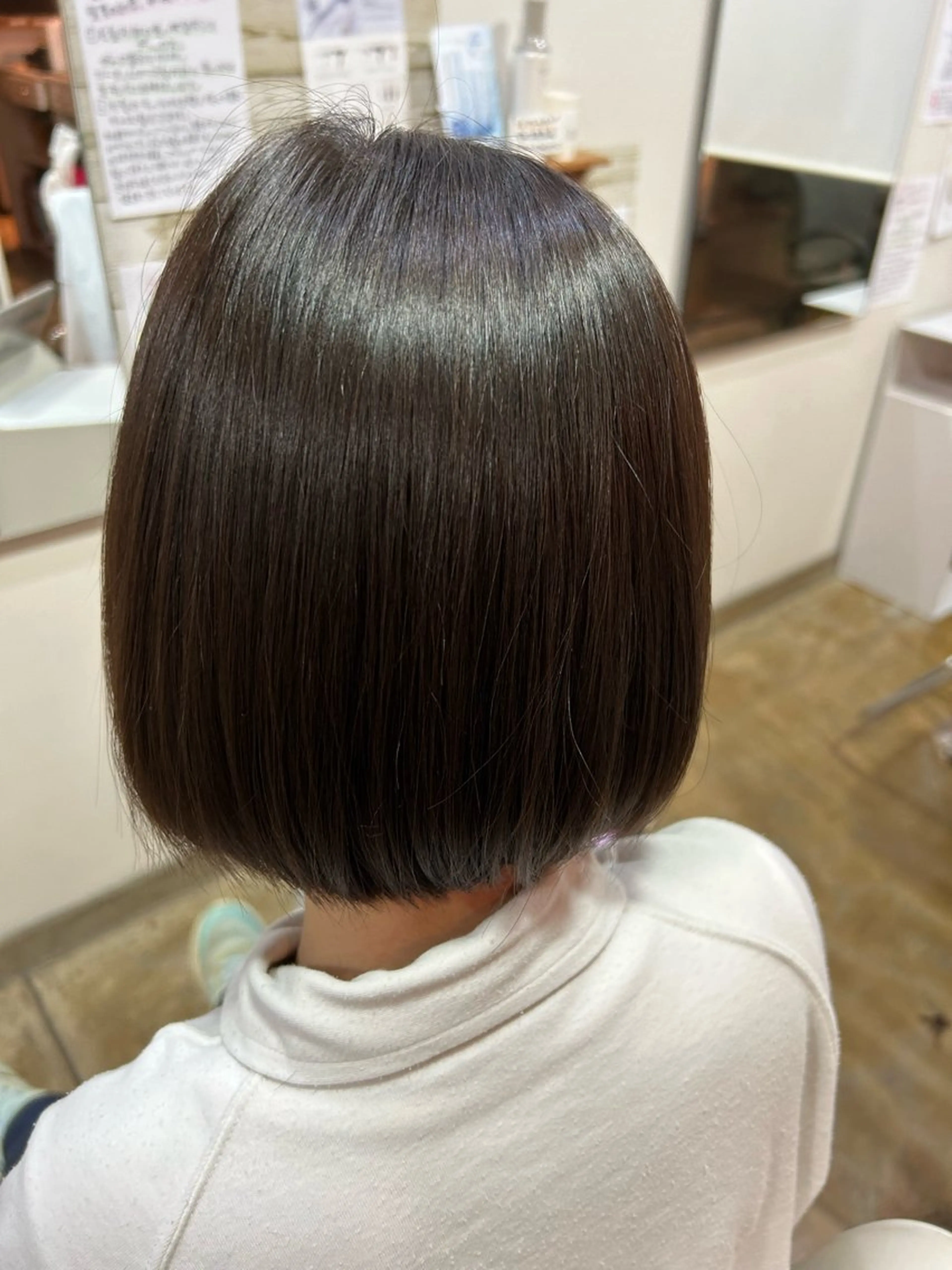 ショート ボブ REMIXHAIR所属・西川 礼菜のヘアスタイル