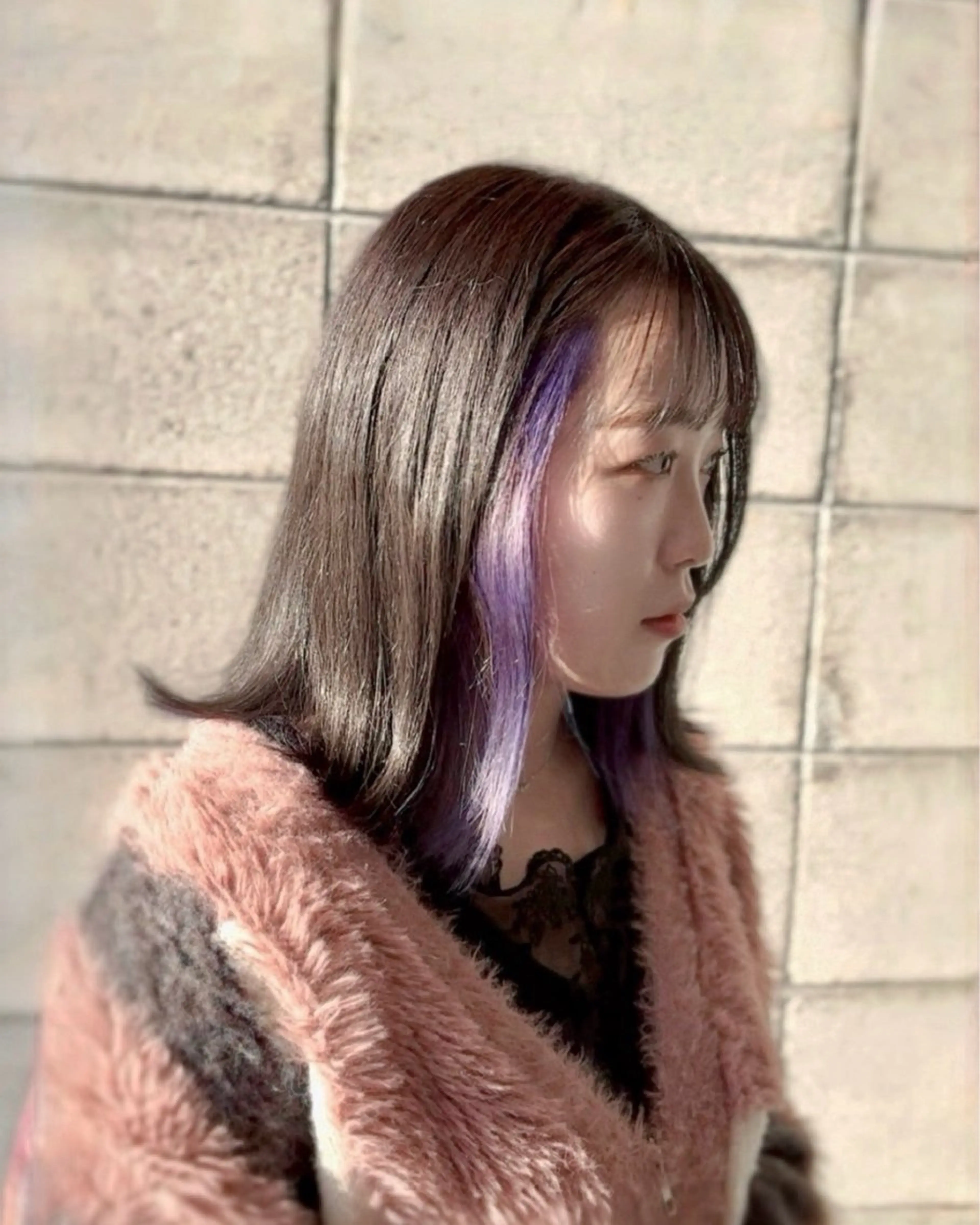 セミロング カラー アッシュ ブリーチ ケアブリーチ イヤリングカラー ラベンダーカラー ヘアカラー 小野 友暉のヘアスタイル