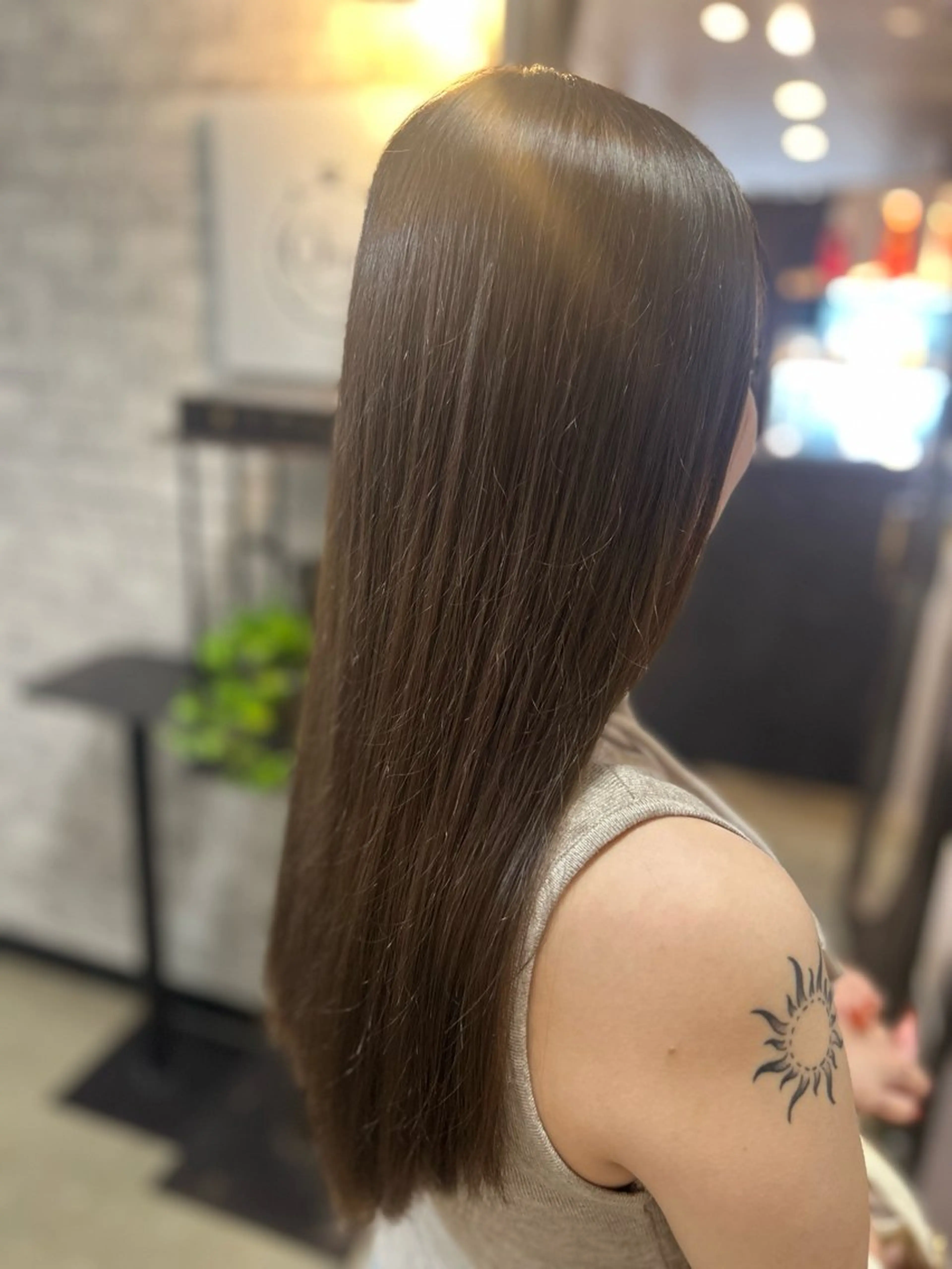 ロング 縮毛矯正／髪質改善 🌼mizukiのヘアスタイル