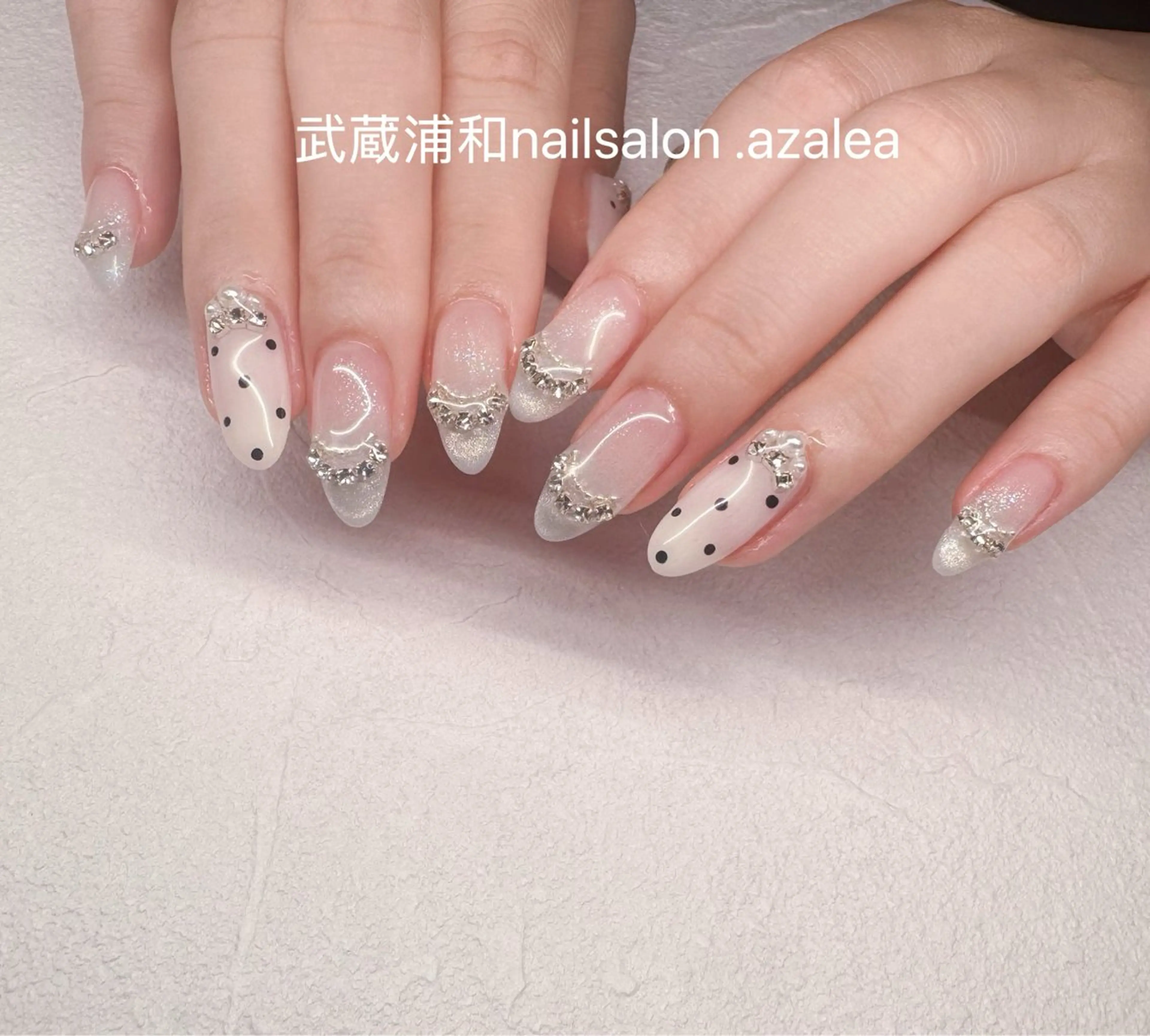 ネイル ハンドネイル R inのネイルデザイン