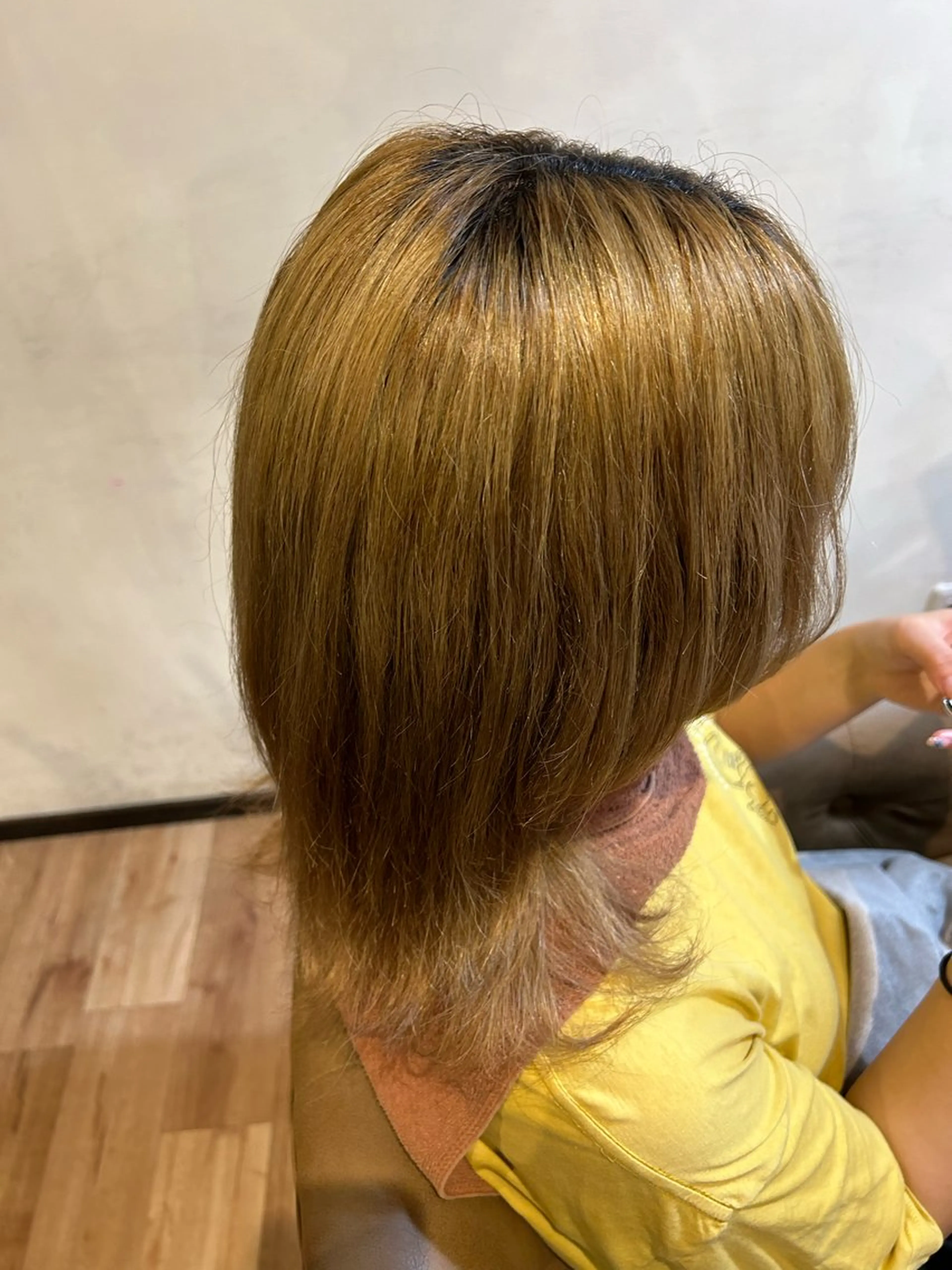 ミディアム 巽 愛夏のヘアスタイル