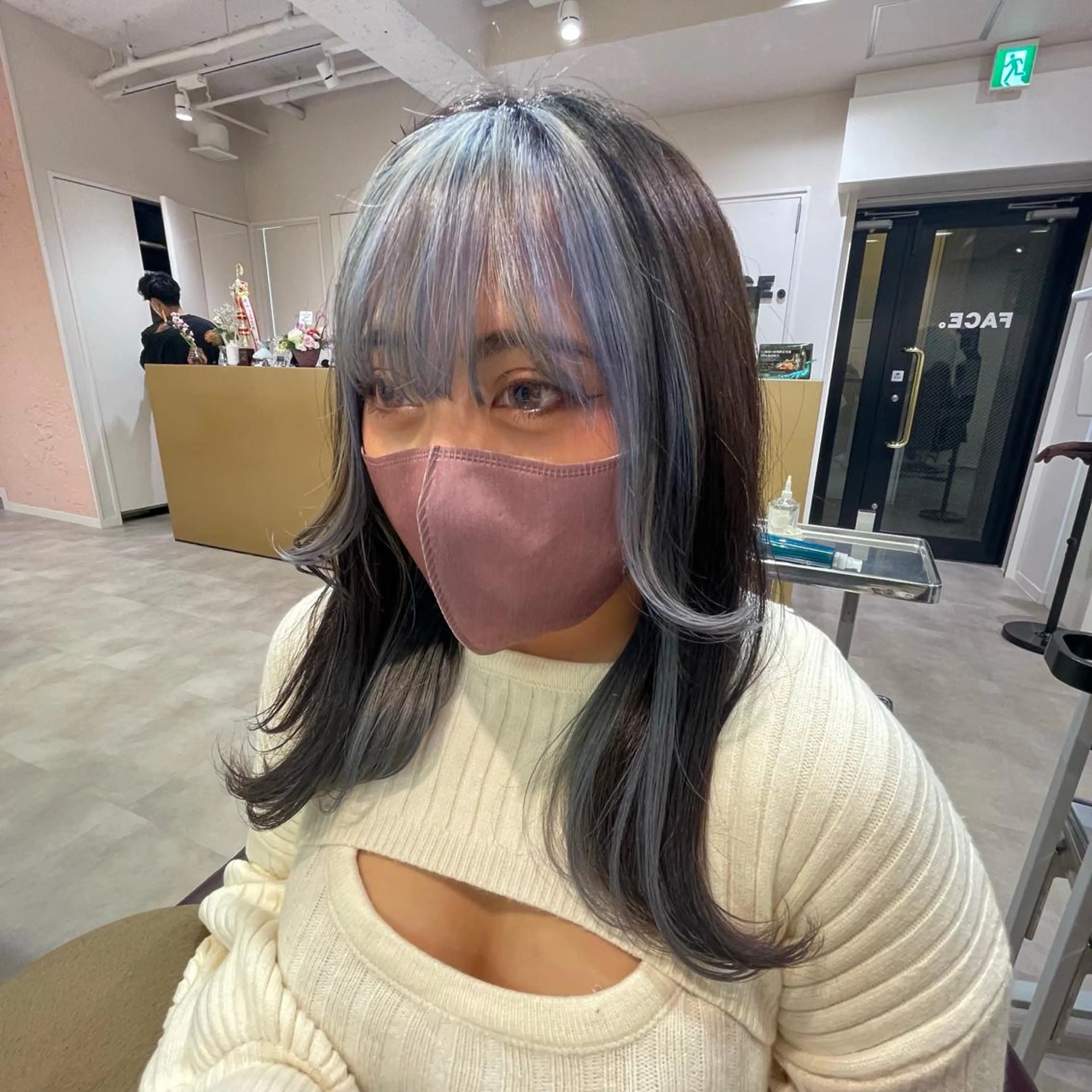 ミディアム カラー ヘアカラー 松永 梨央のヘアスタイル