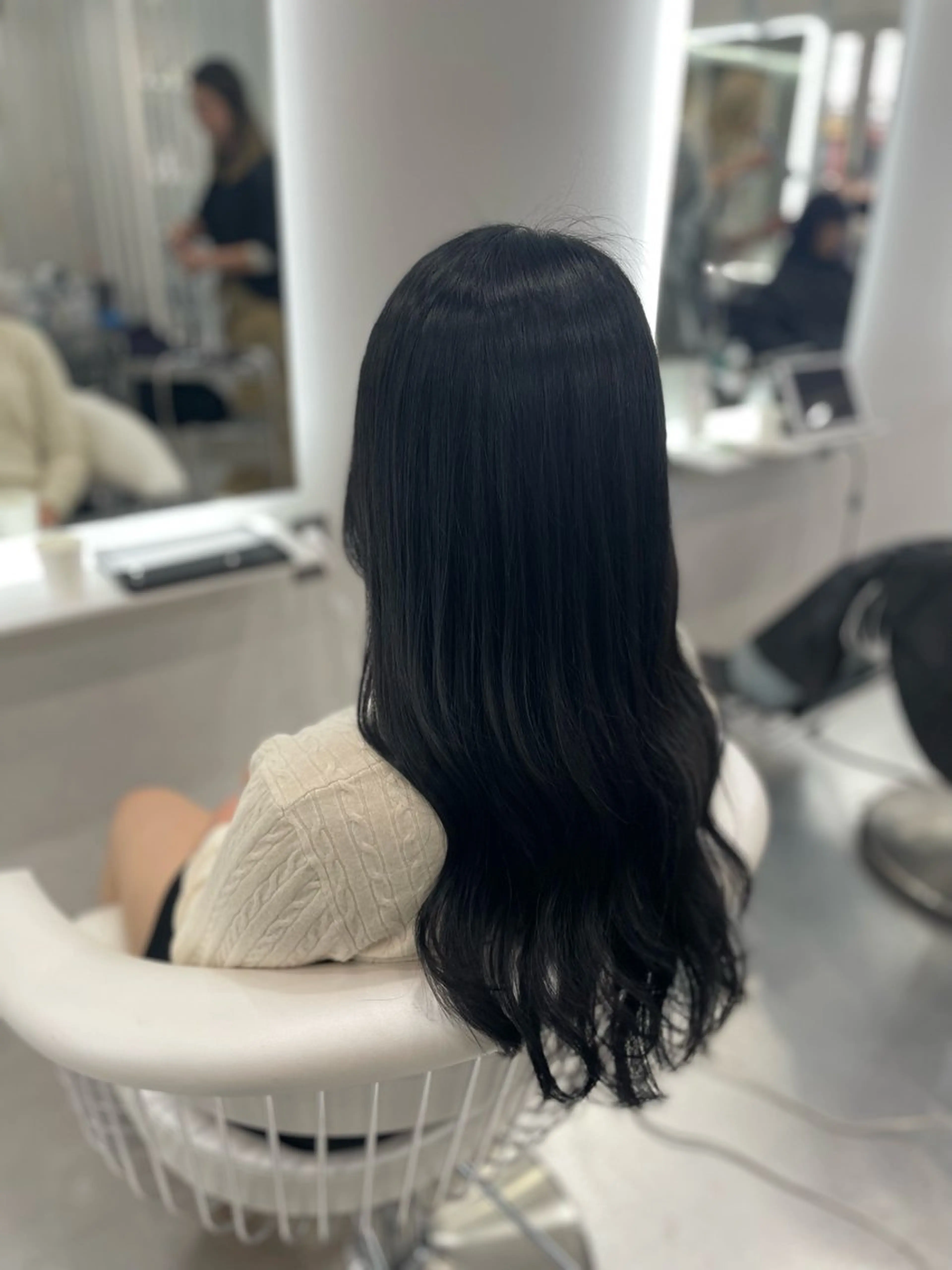 セミロング カラー 野崎 孝章のヘアスタイル