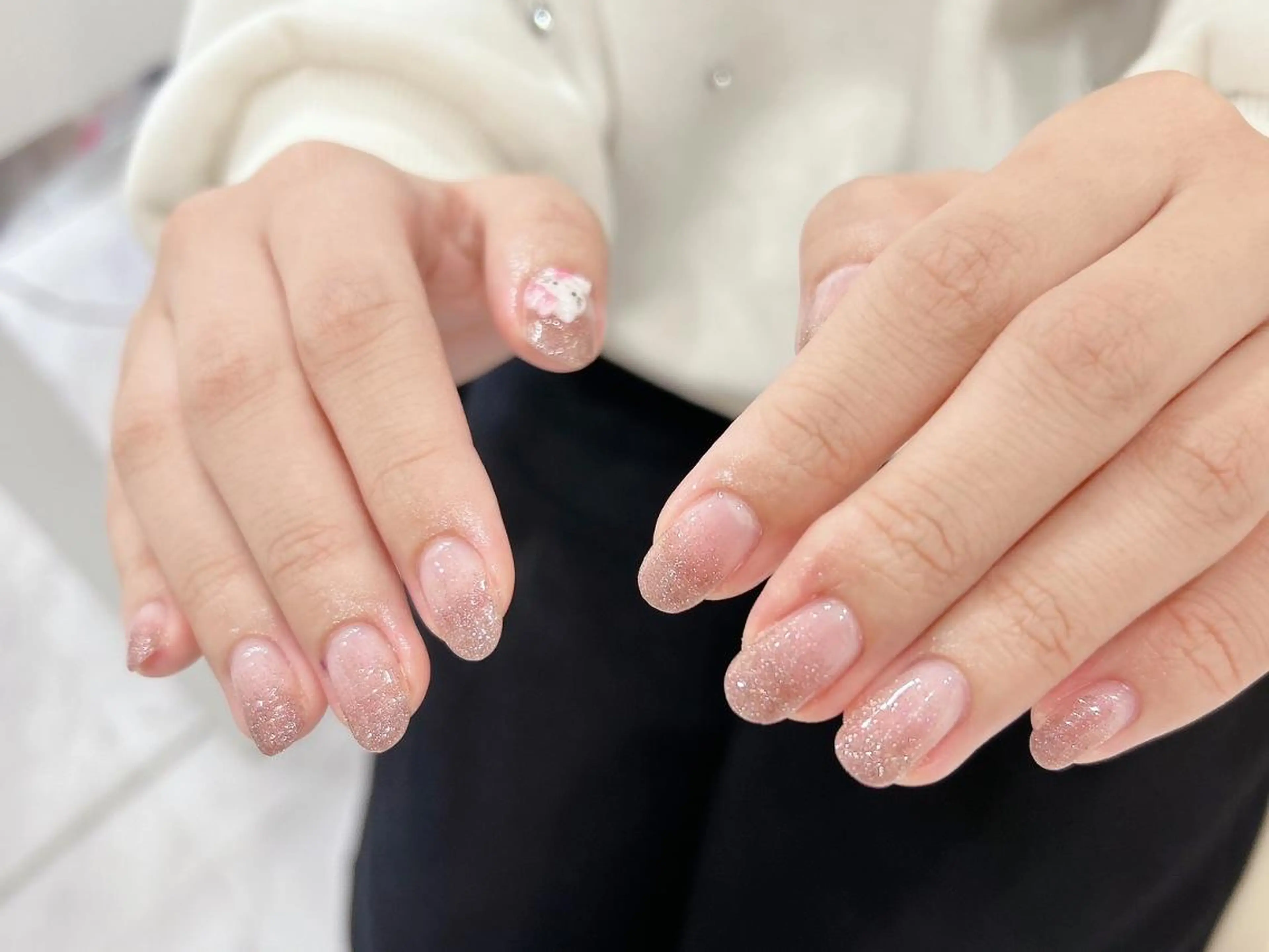 ネイル ハンドネイル 🤎mini 🤍可愛らしいネイルのネイルデザイン