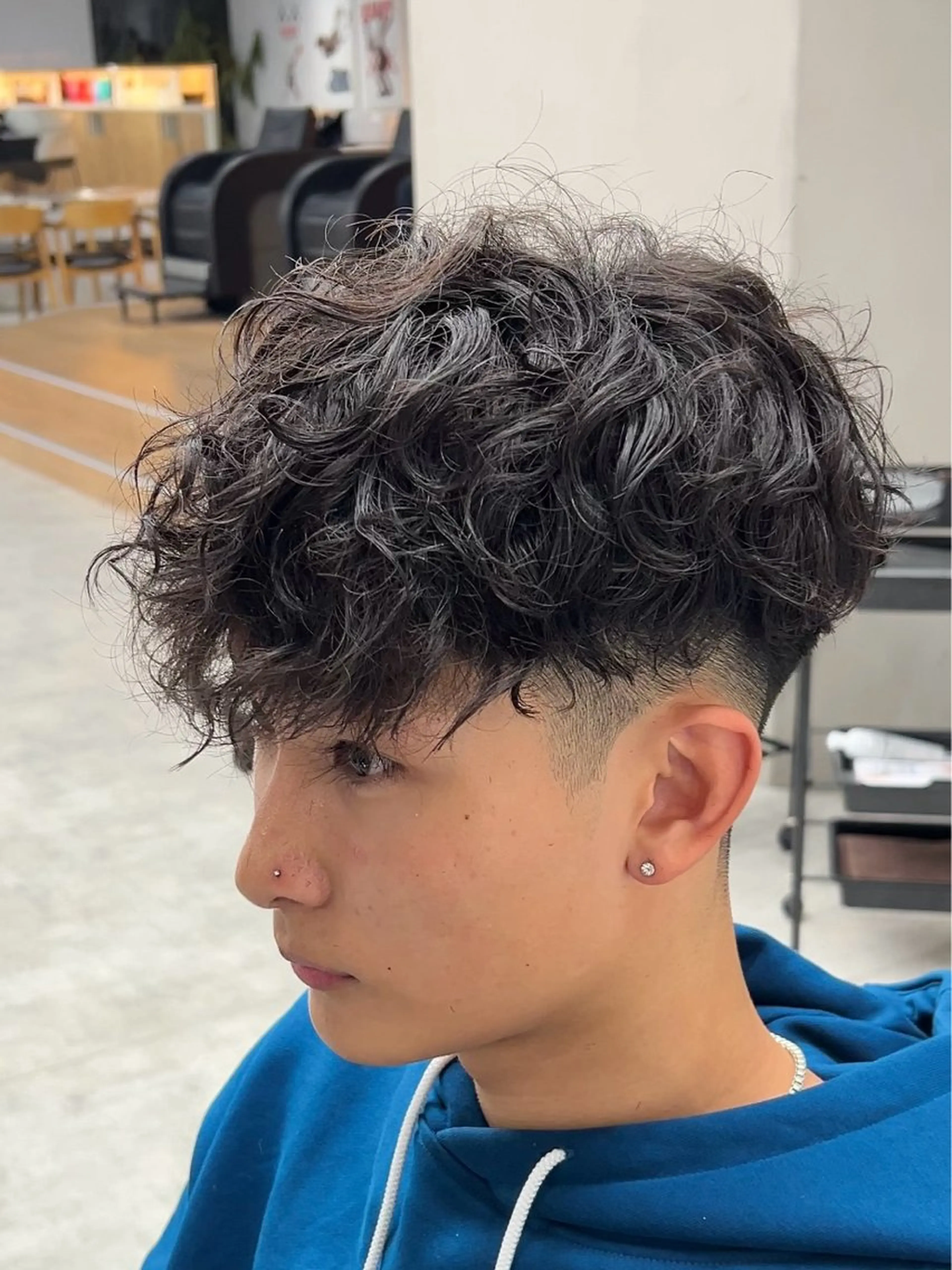 ショート パーマ メンズ メンズパーマ スペインカール 外国人風カラー スパイラルパーマ カット パーマ メンズパーマ/ 新潟駅/佐藤裕のヘアスタイル