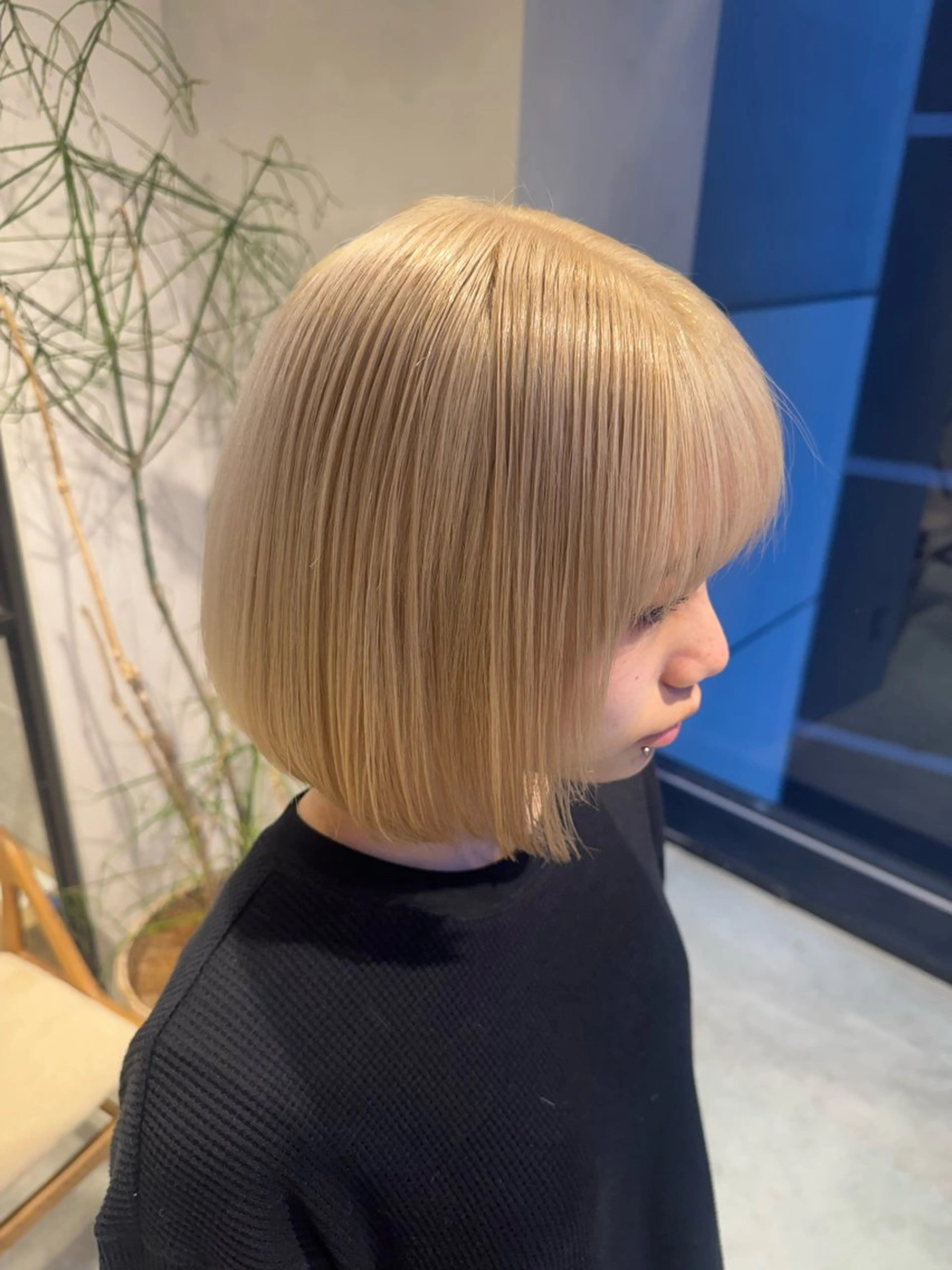 カラー ブリーチ ブロンド ホワイトブロンド カット ヘアカラー トリートメント 透明感カラー✨艶髪 制作🌱山根あゆみのヘアスタイル