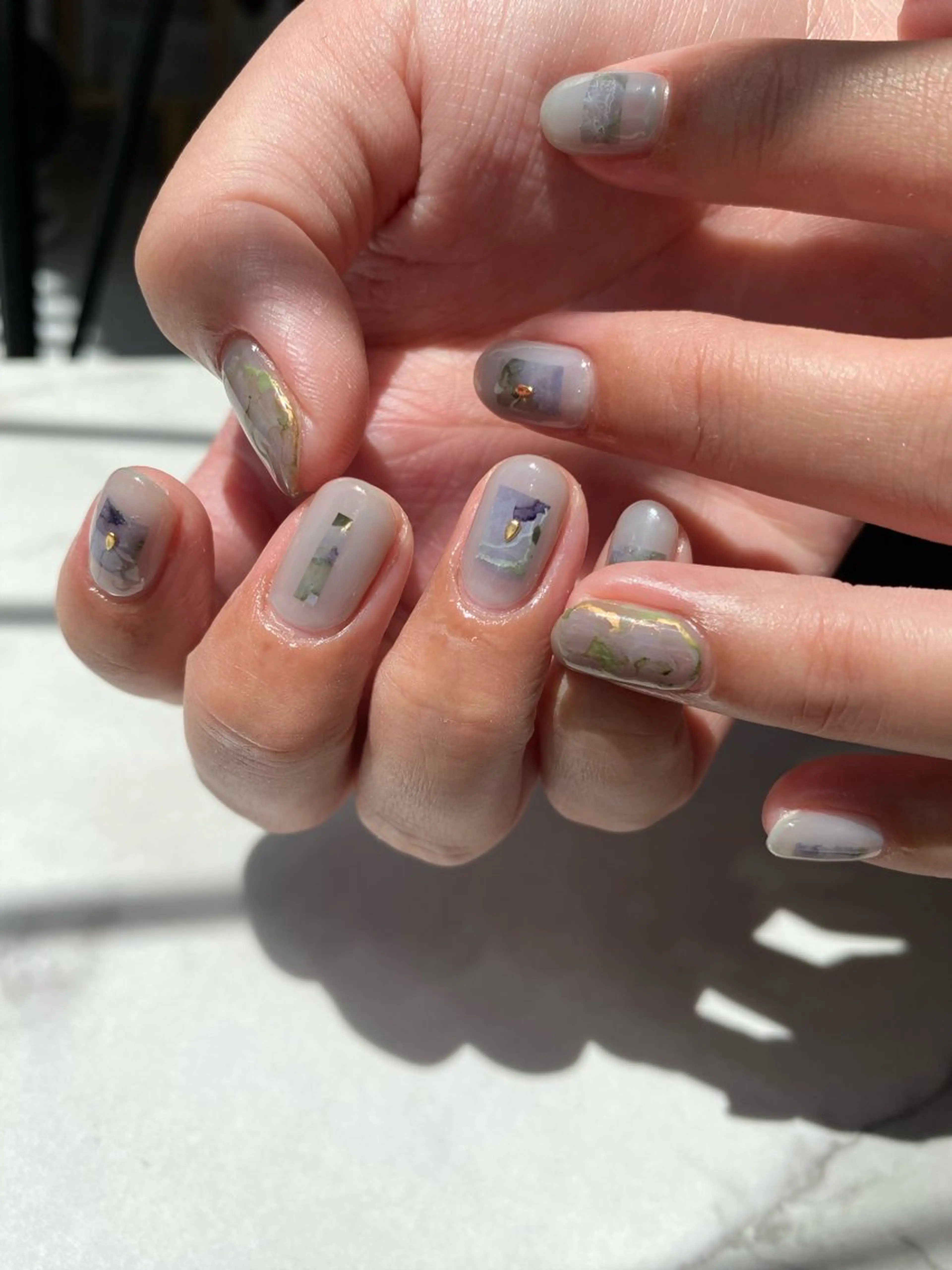 ネイル マグネットネイル ニュアンスネイル リボン シンプルネイル 春ネイル ハンドネイル 草加ニュアンスネイル 🌚hersのネイルデザイン