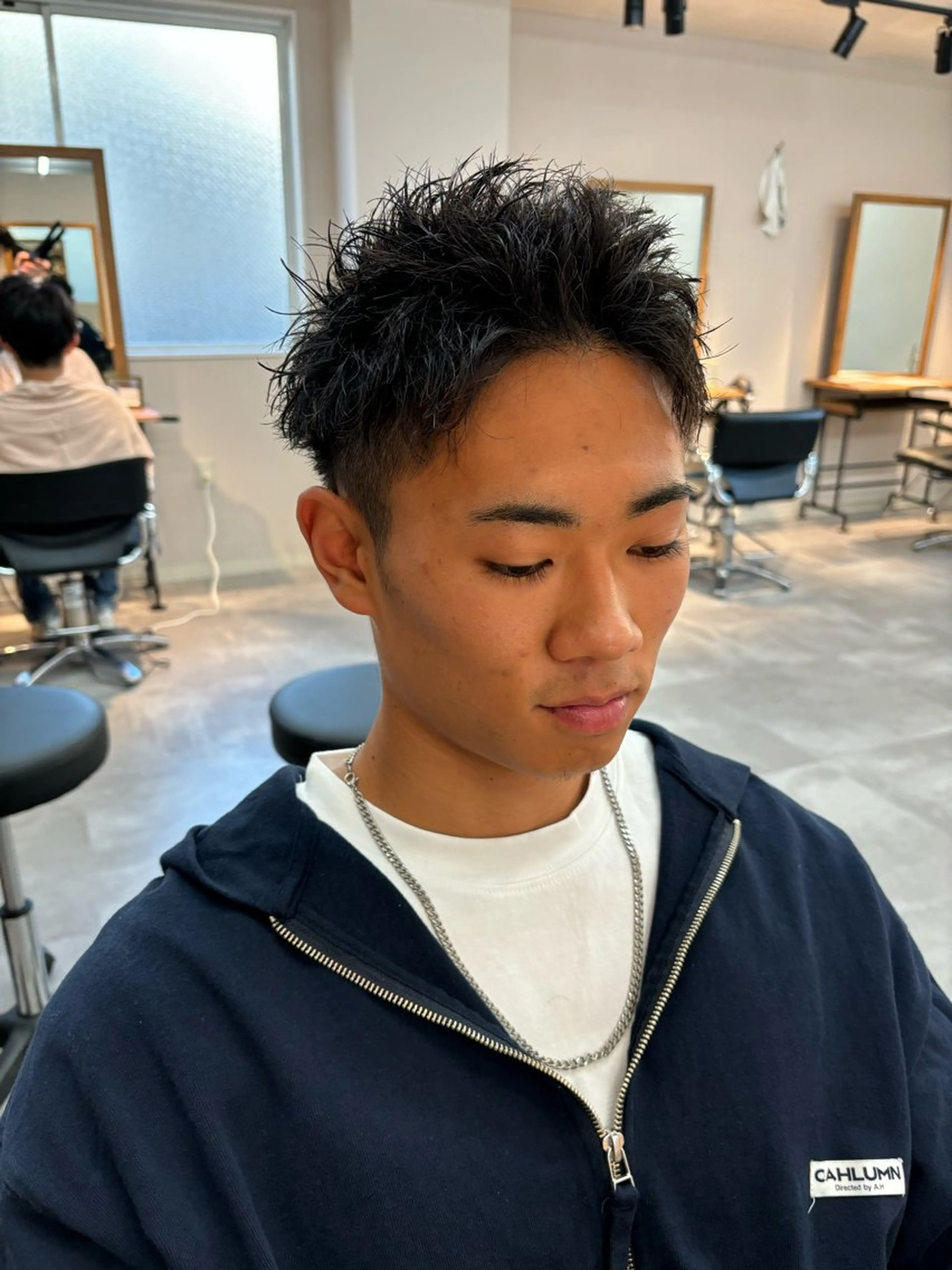 メンズ スパイキーショート カット フェザーパーマ/保立 /メンズカット/韓国のヘアスタイル