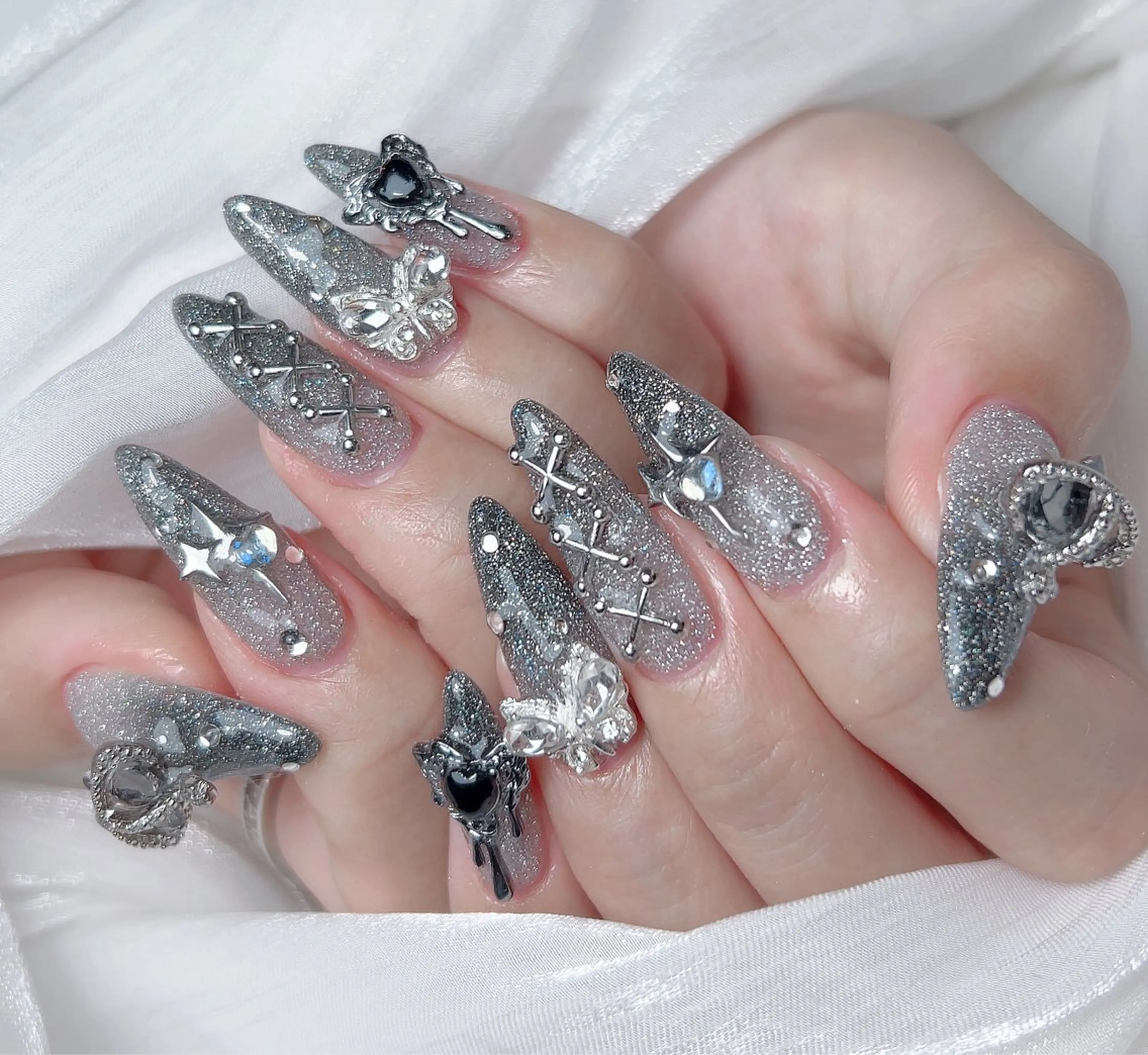 ネイル 🎀Ｍ nails✨ ビューティーのネイルデザイン