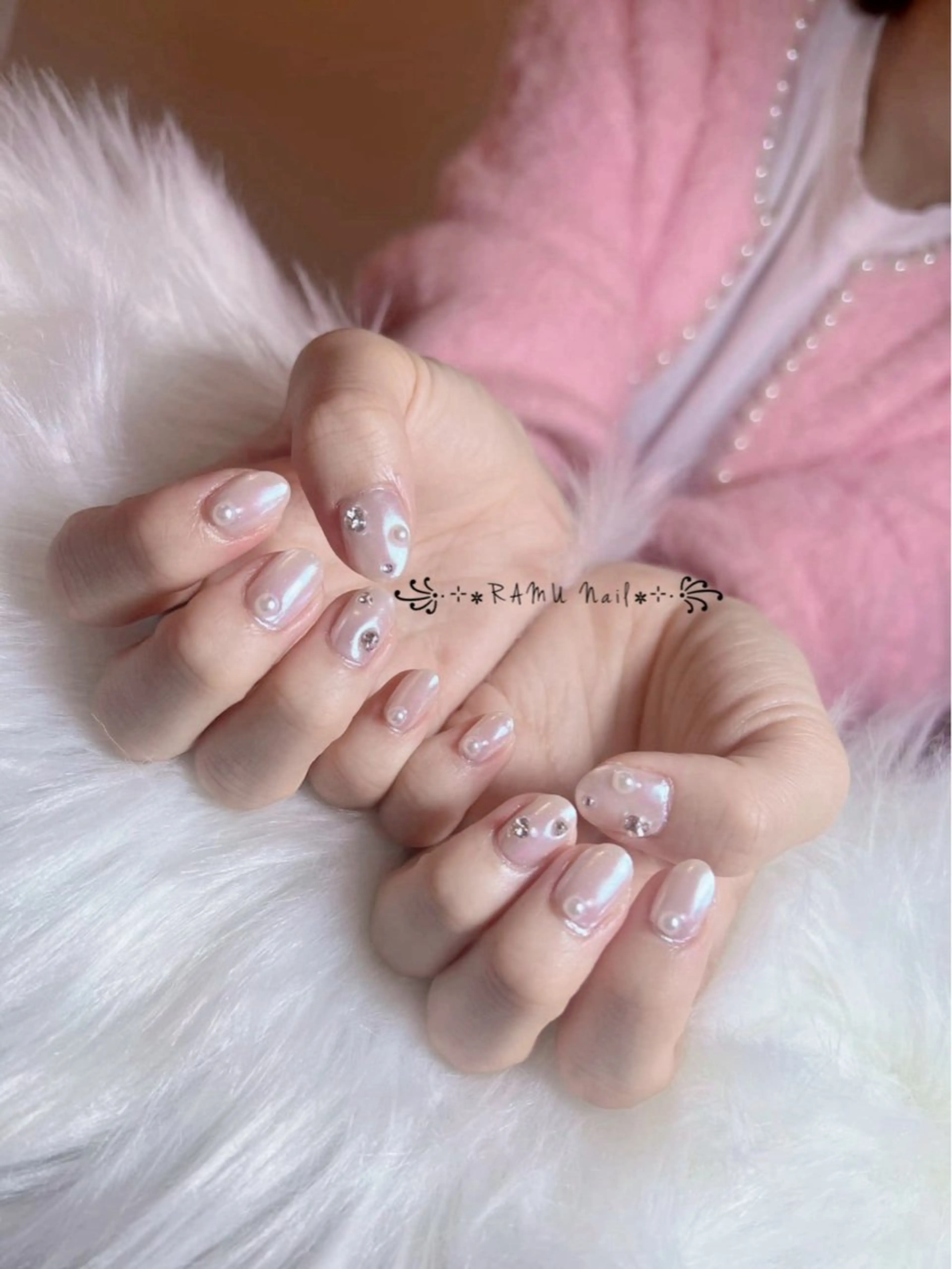 ネイル 韓国ネイル ストーンネイル 冬ネイル ハンドネイル RAMU Nail 恵比寿店のネイルデザイン