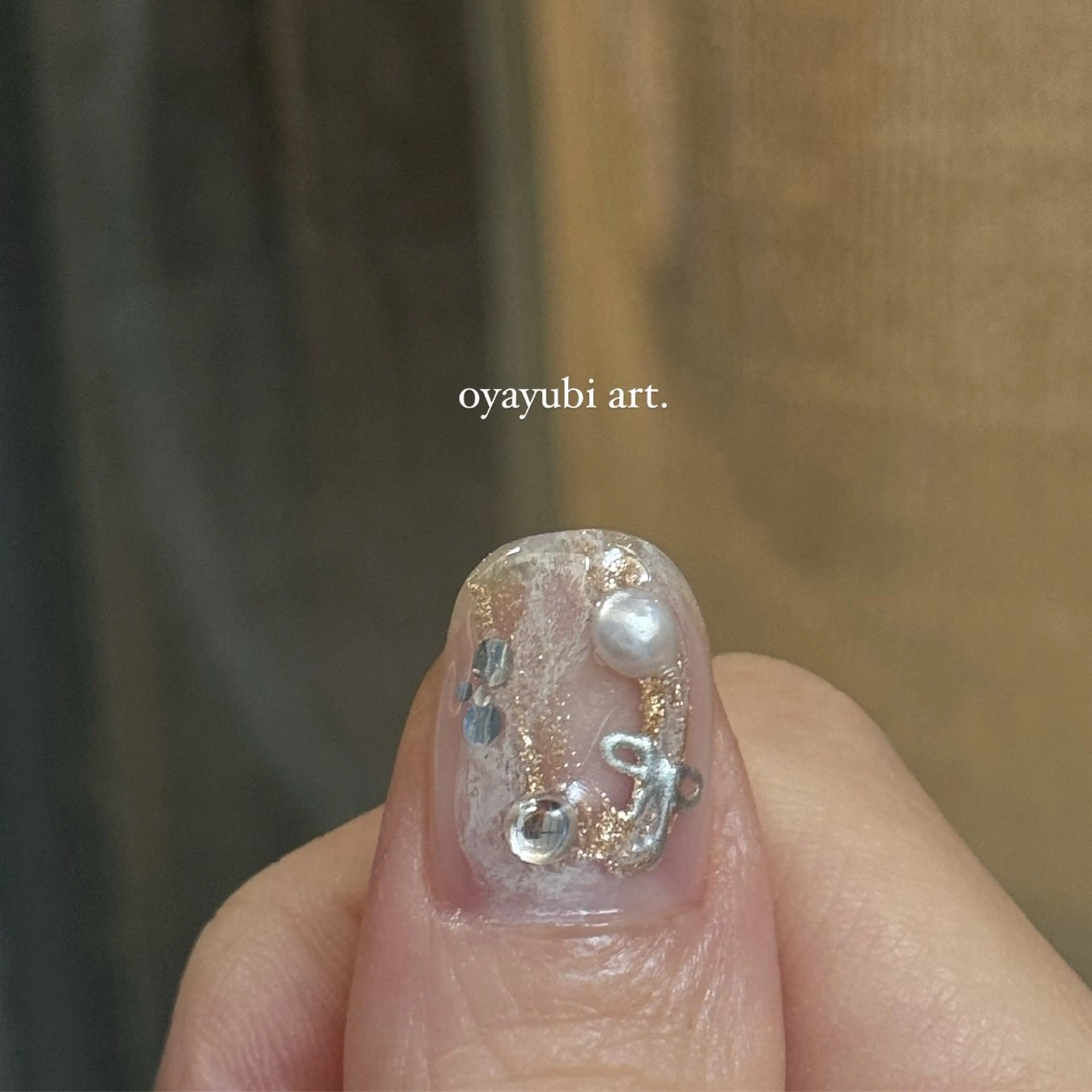 ネイル キラキラネイル ニュアンスネイル 冬ネイル クリスマス calla NAIL南森町店所属・calla/南森町/ パラジェルのネイルデザイン