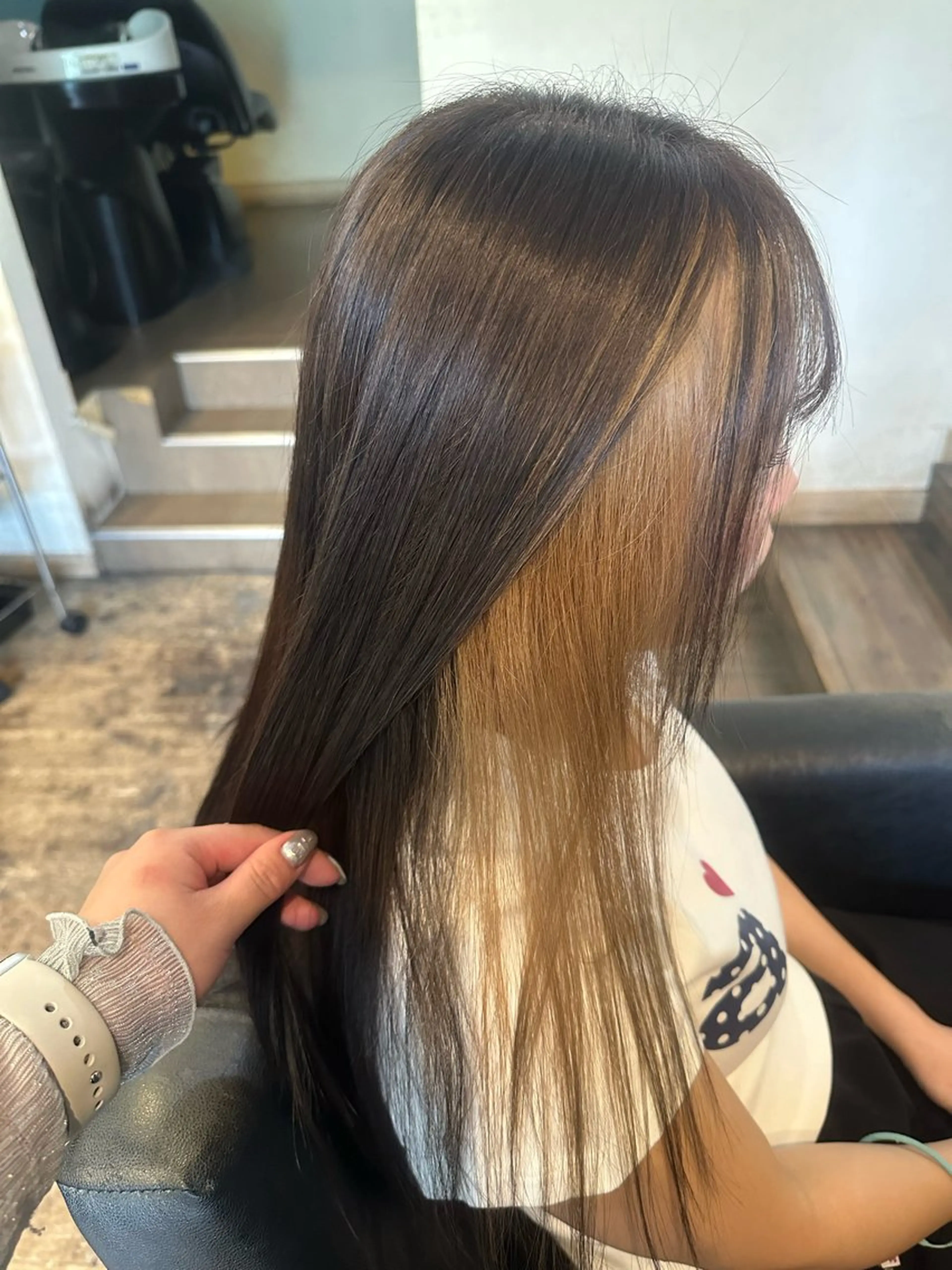 ロング カラー ミストバング ベージュカラー  フェイスフレーミング ヘアカラー 安達 望のヘアスタイル