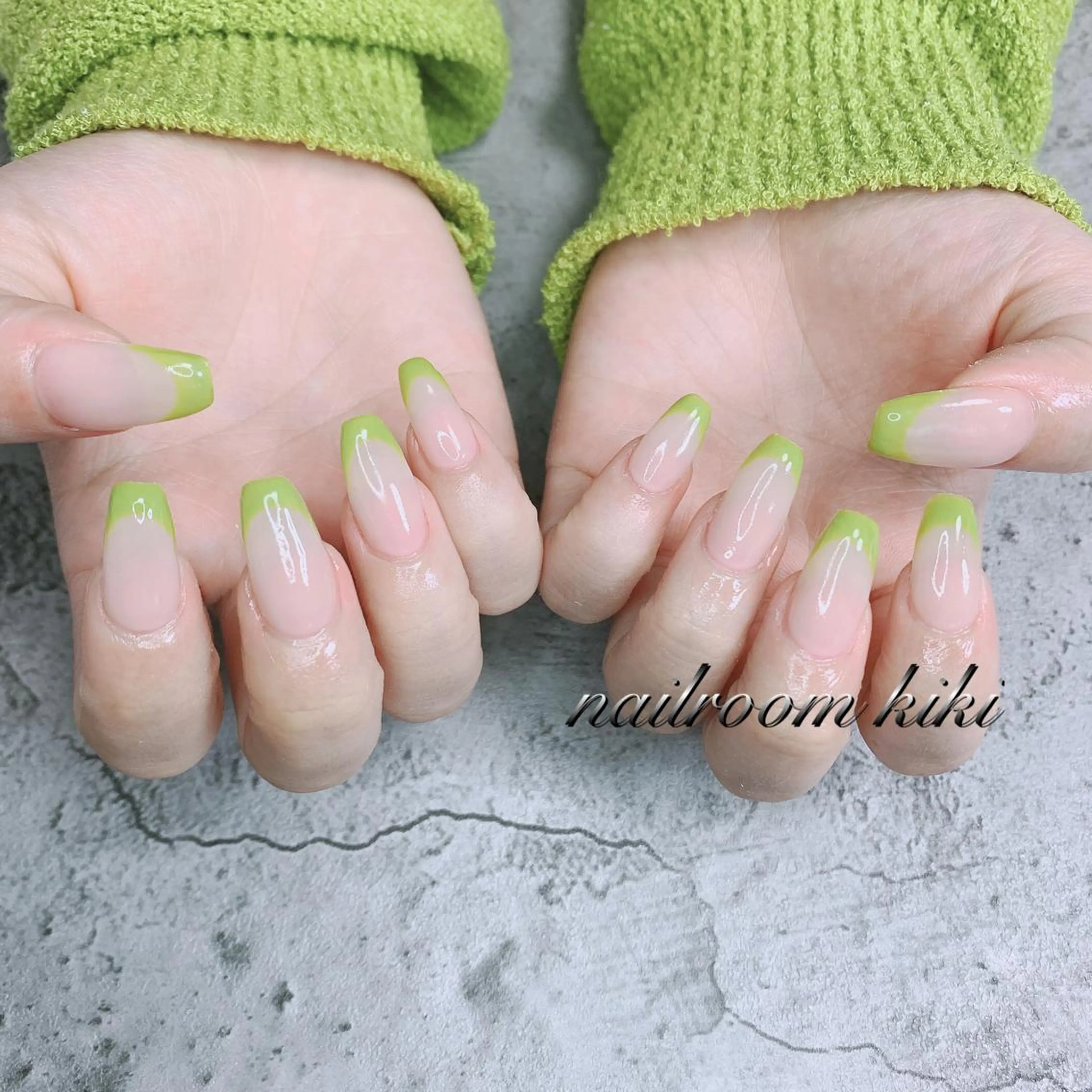 フレンチ（ラメライン付）🤍オフ込みの写真