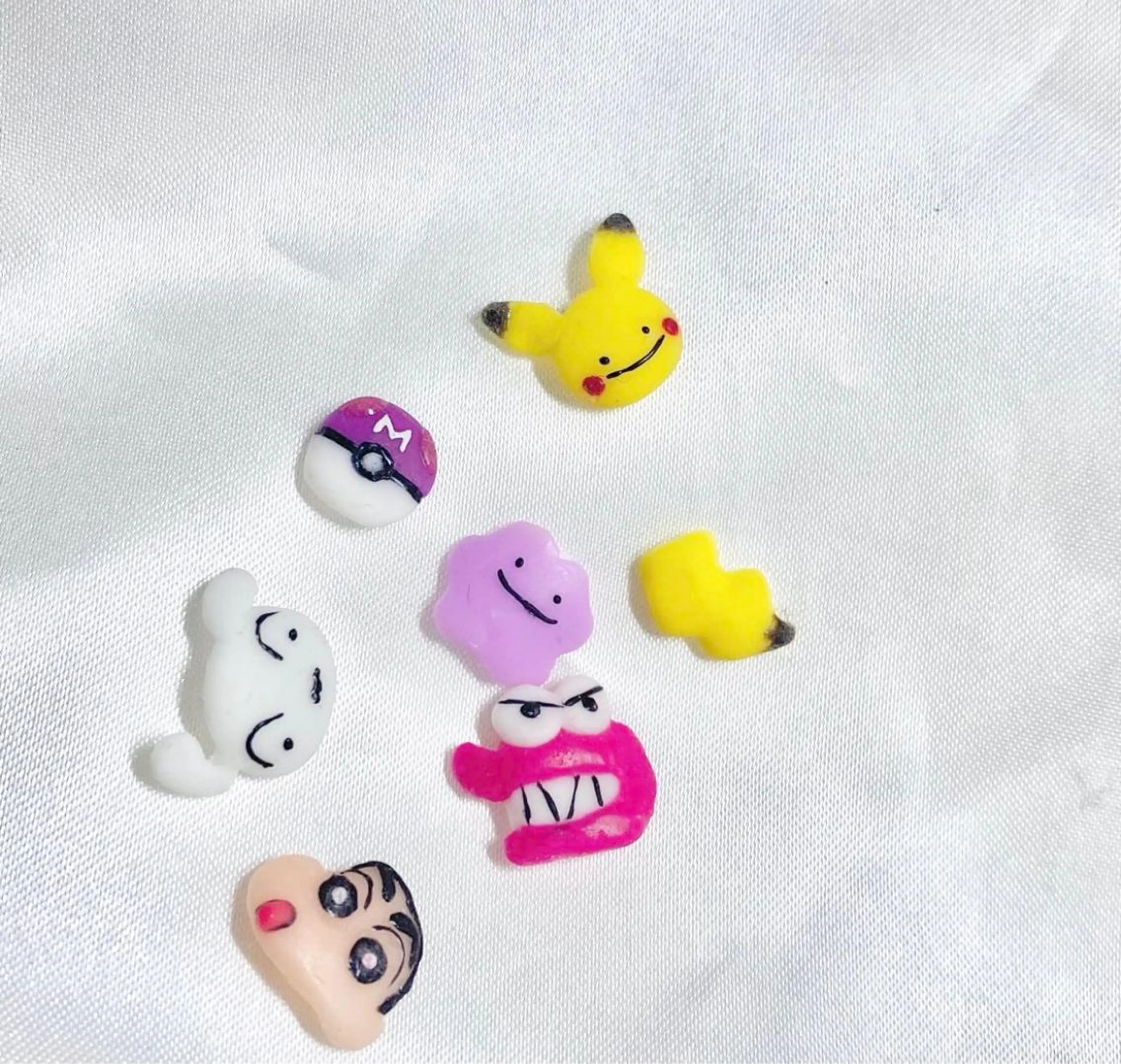 ネイル May.by Charme  Hのネイルデザイン