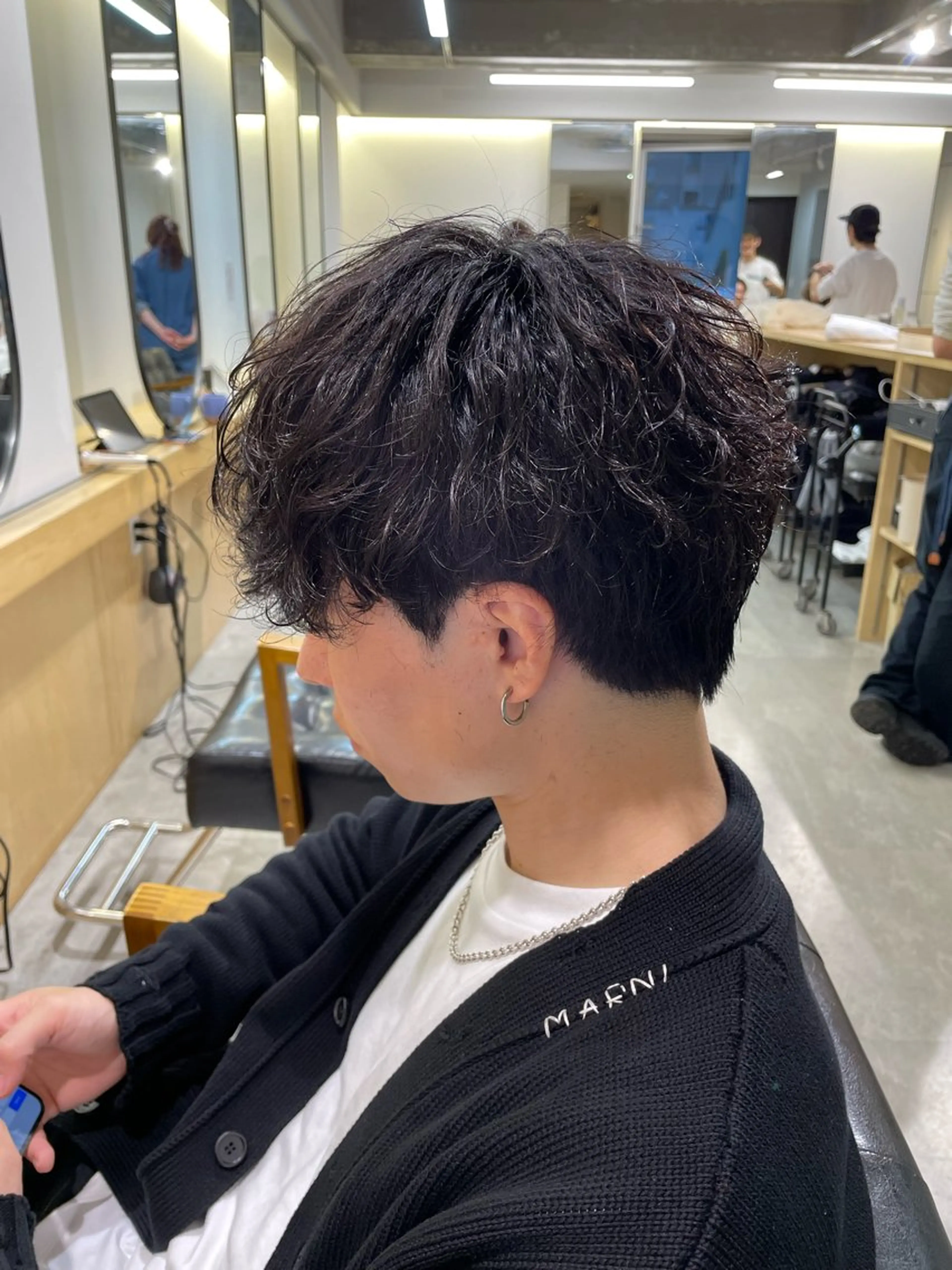 ショート パーマ メンズ メンズパーマ カット パーマ マエダ リョウのヘアスタイル