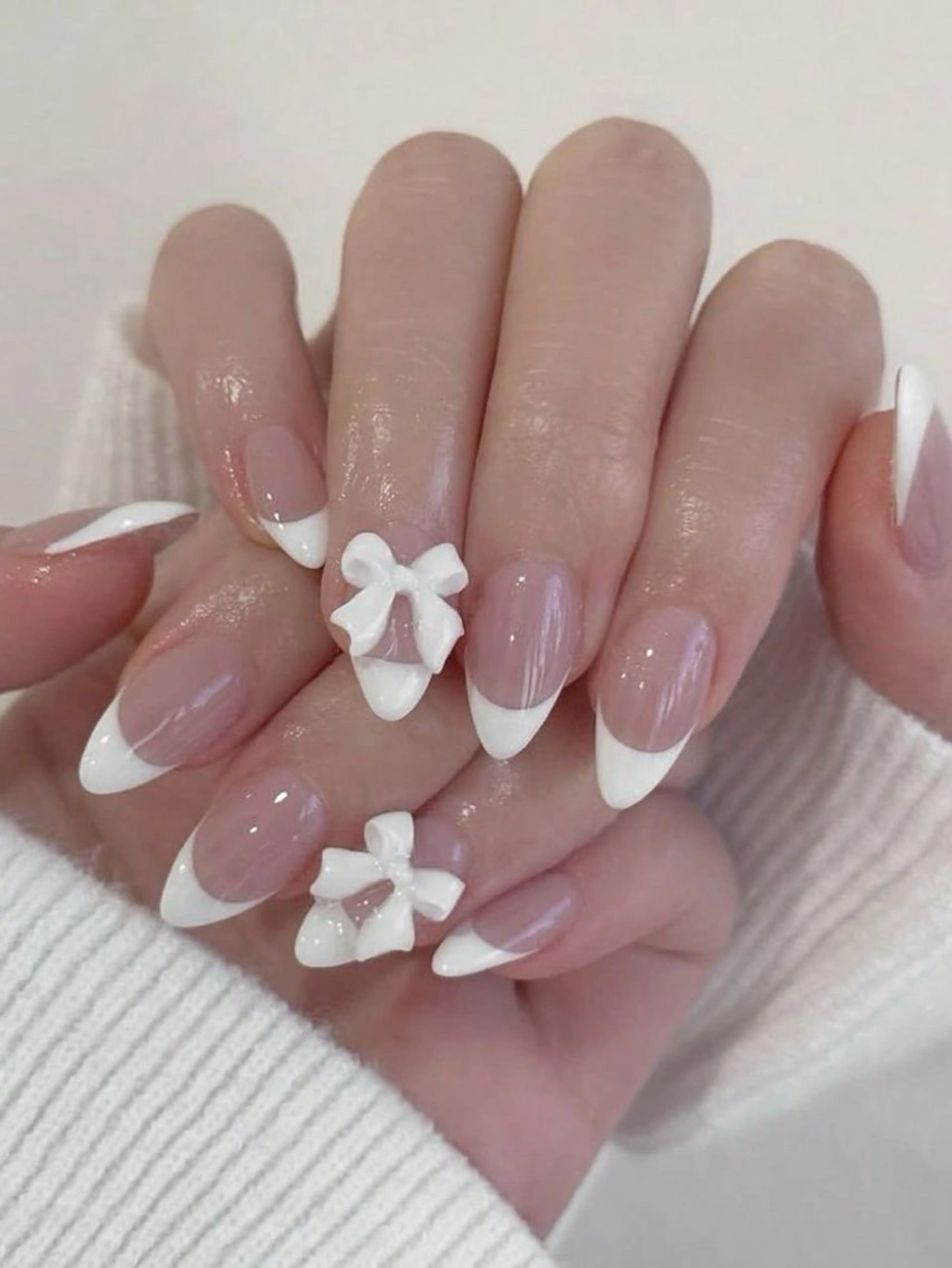 ネイル フレンチネイル 韓国ネイル 持ち込み ハンドネイル EMI ANA.CHUOのネイルデザイン