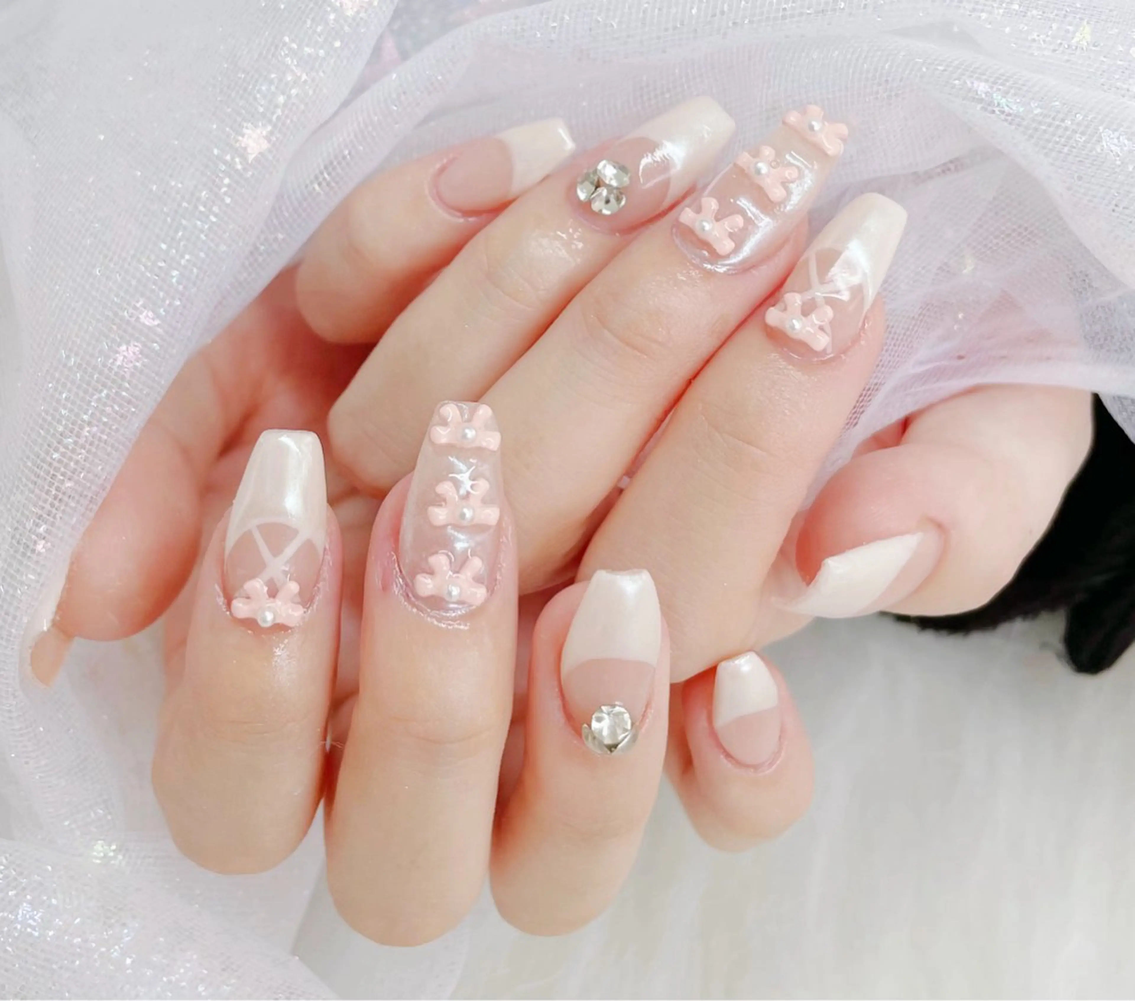 ネイル アートネイル 韓国ネイル 水色 ロングネイル マグネットネイル ハンドネイル ハンドケア NailDemure 【銀座店】のネイルデザイン